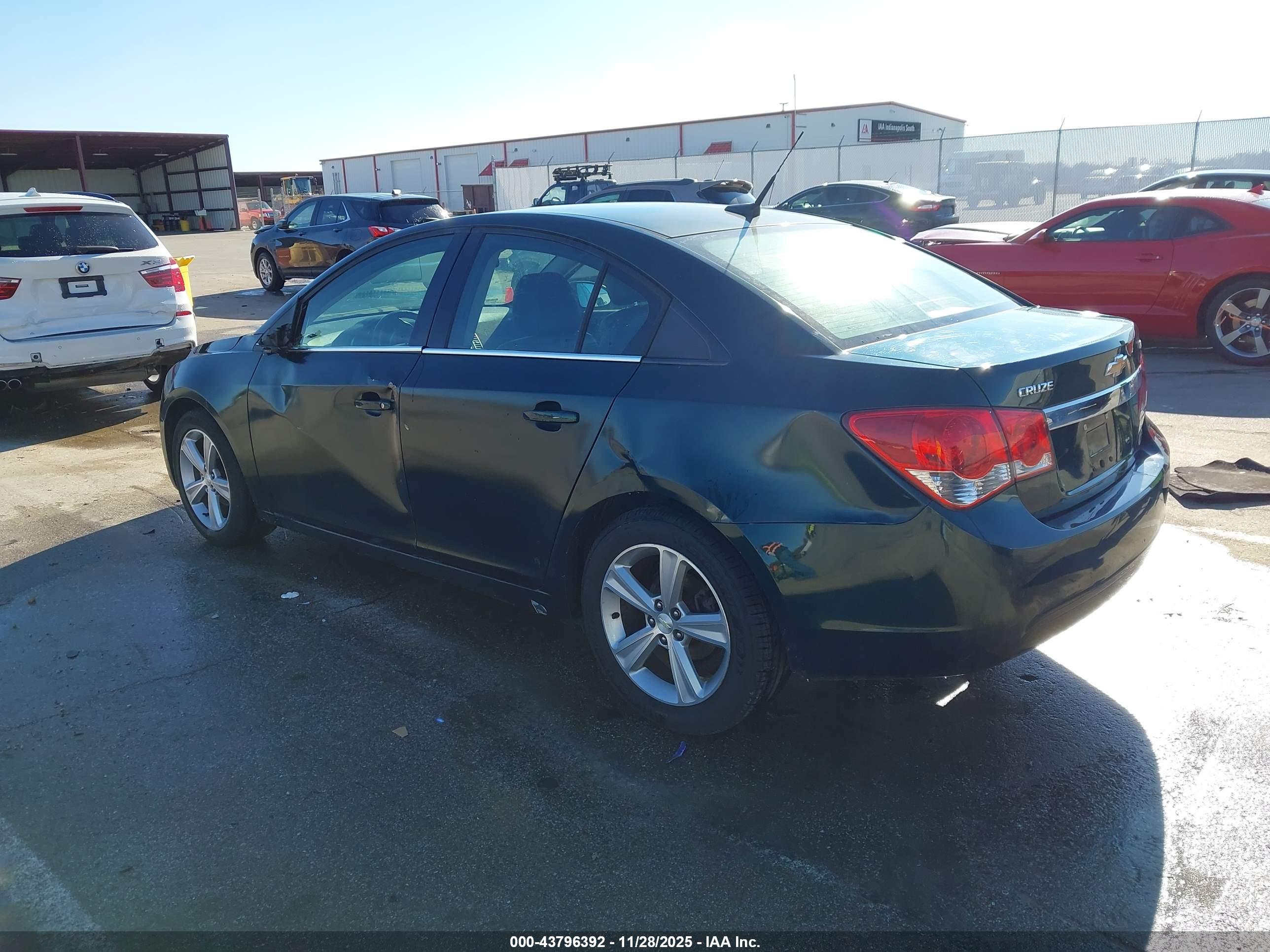CHEVROLET CRUZE image 3