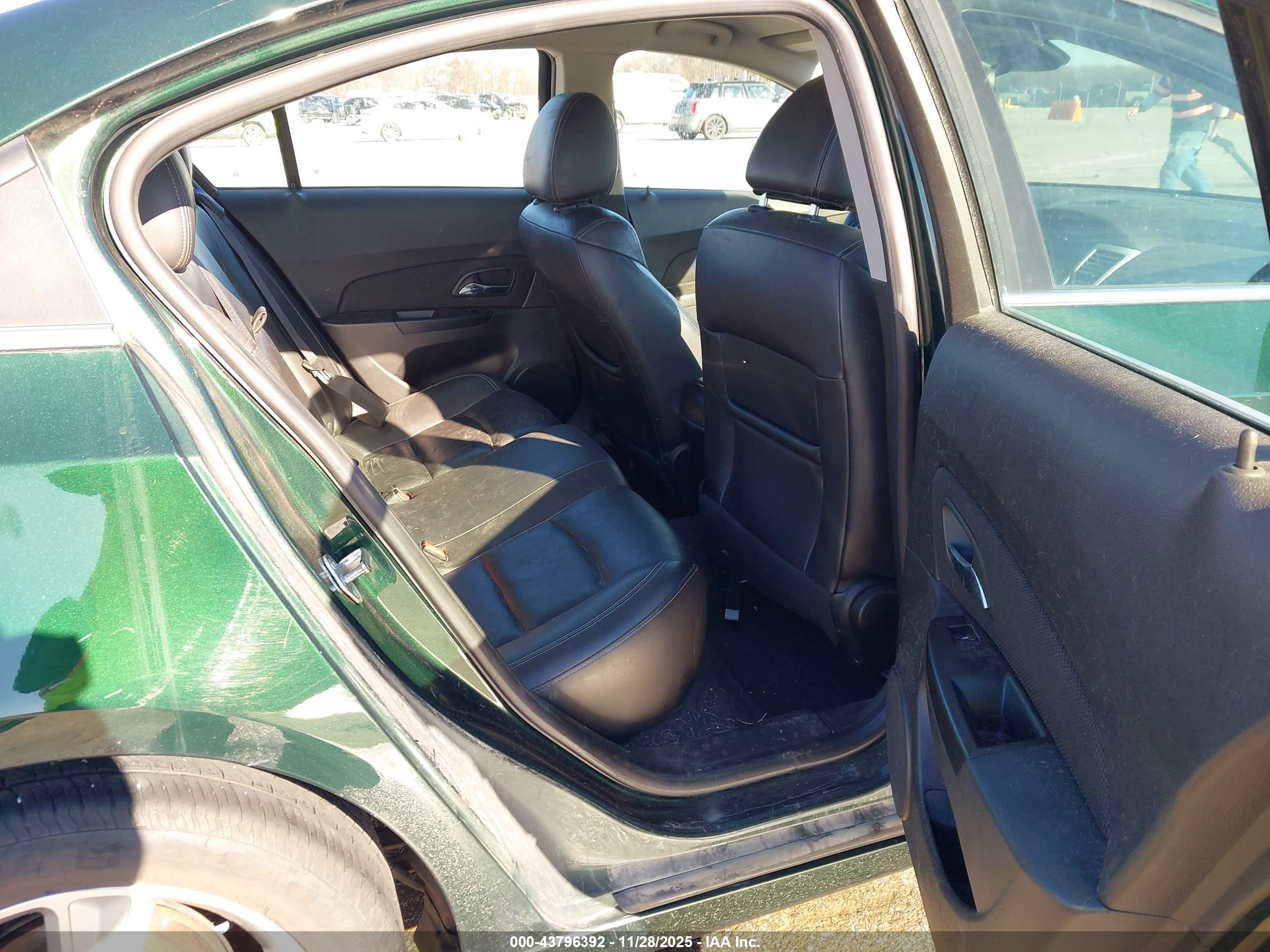 CHEVROLET CRUZE image 8