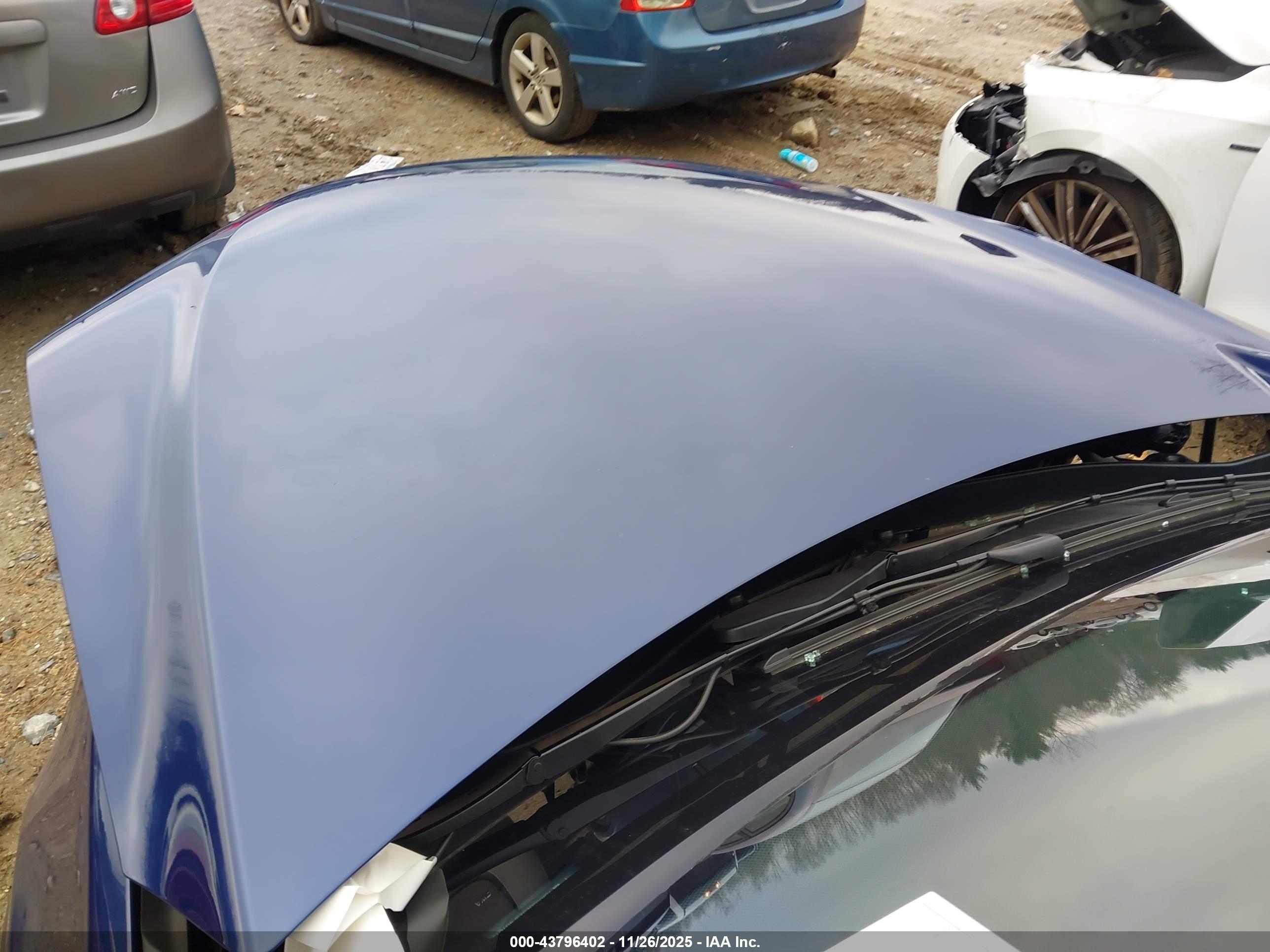 TESLA MODEL image 10
