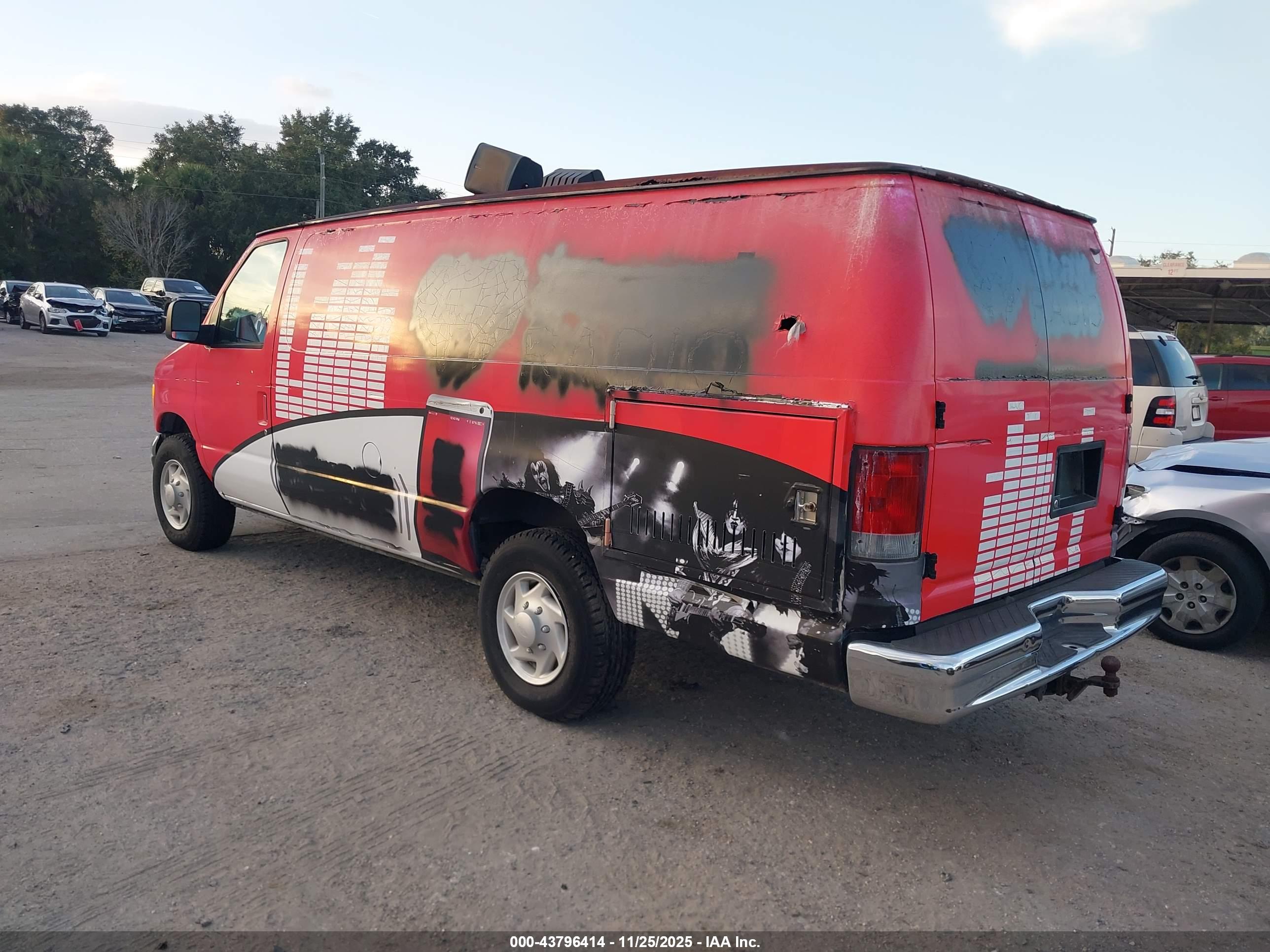 FORD E-350 image 3