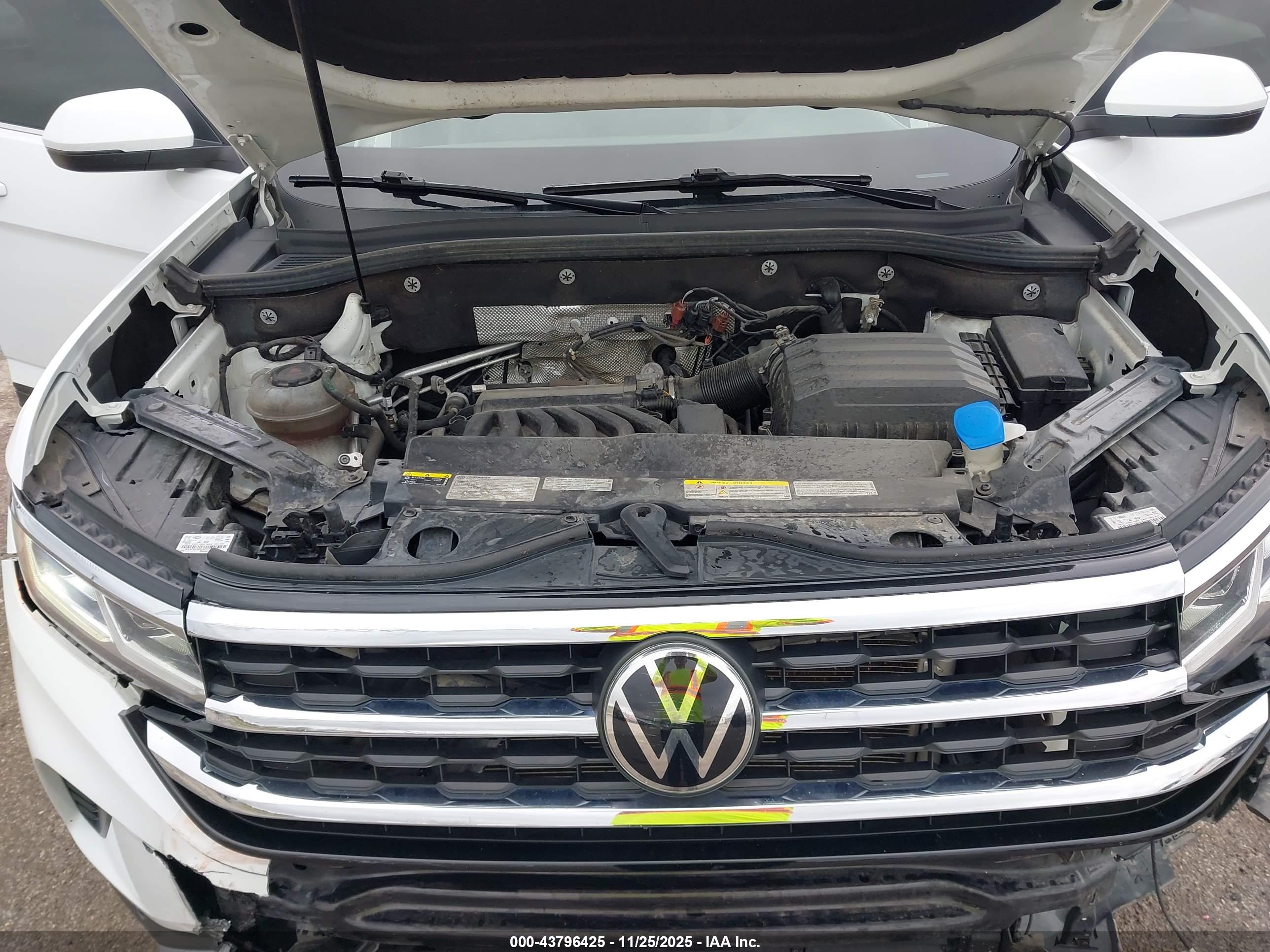 VOLKSWAGEN ATLAS image 10