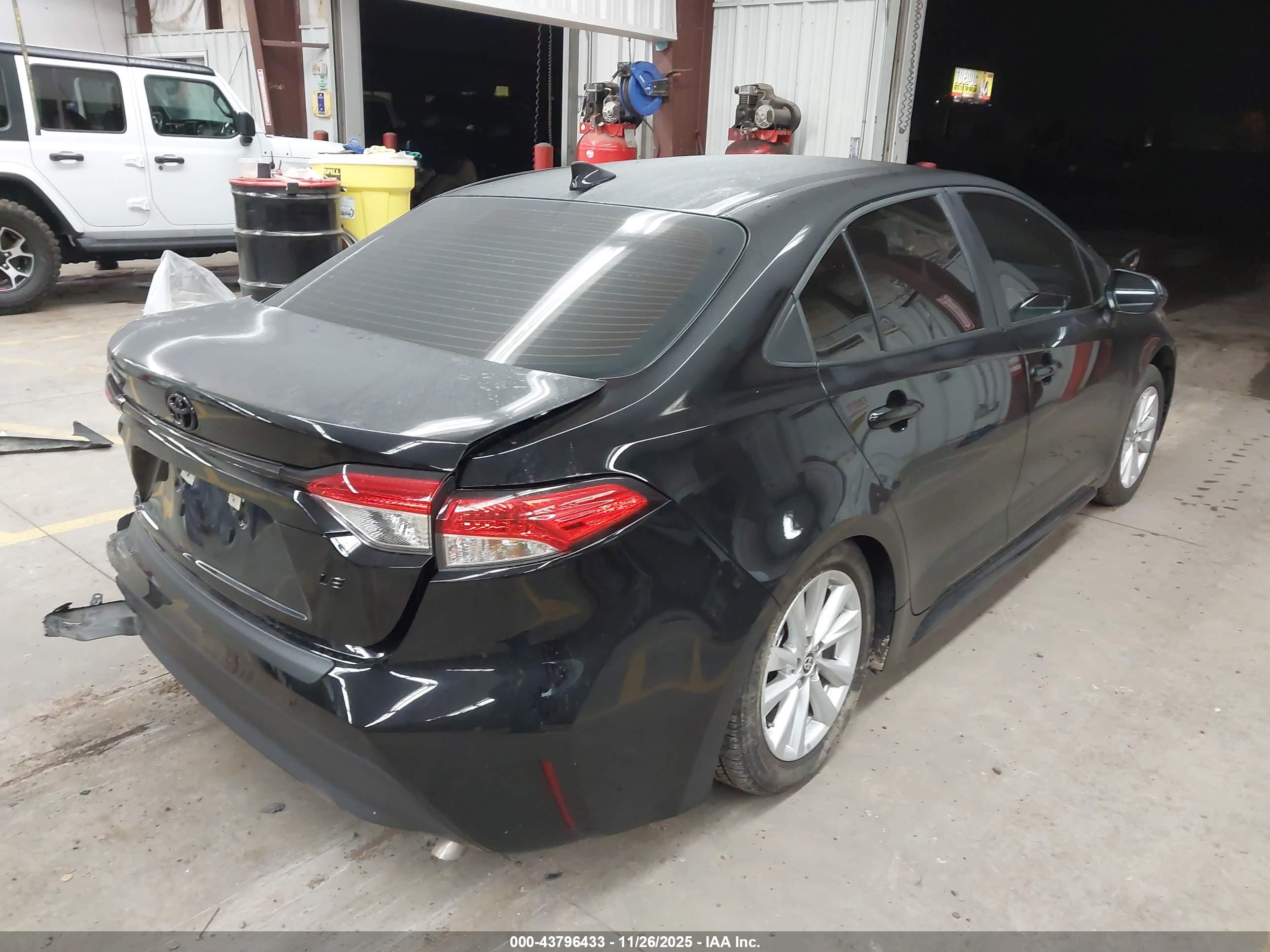 TOYOTA COROLLA image 4