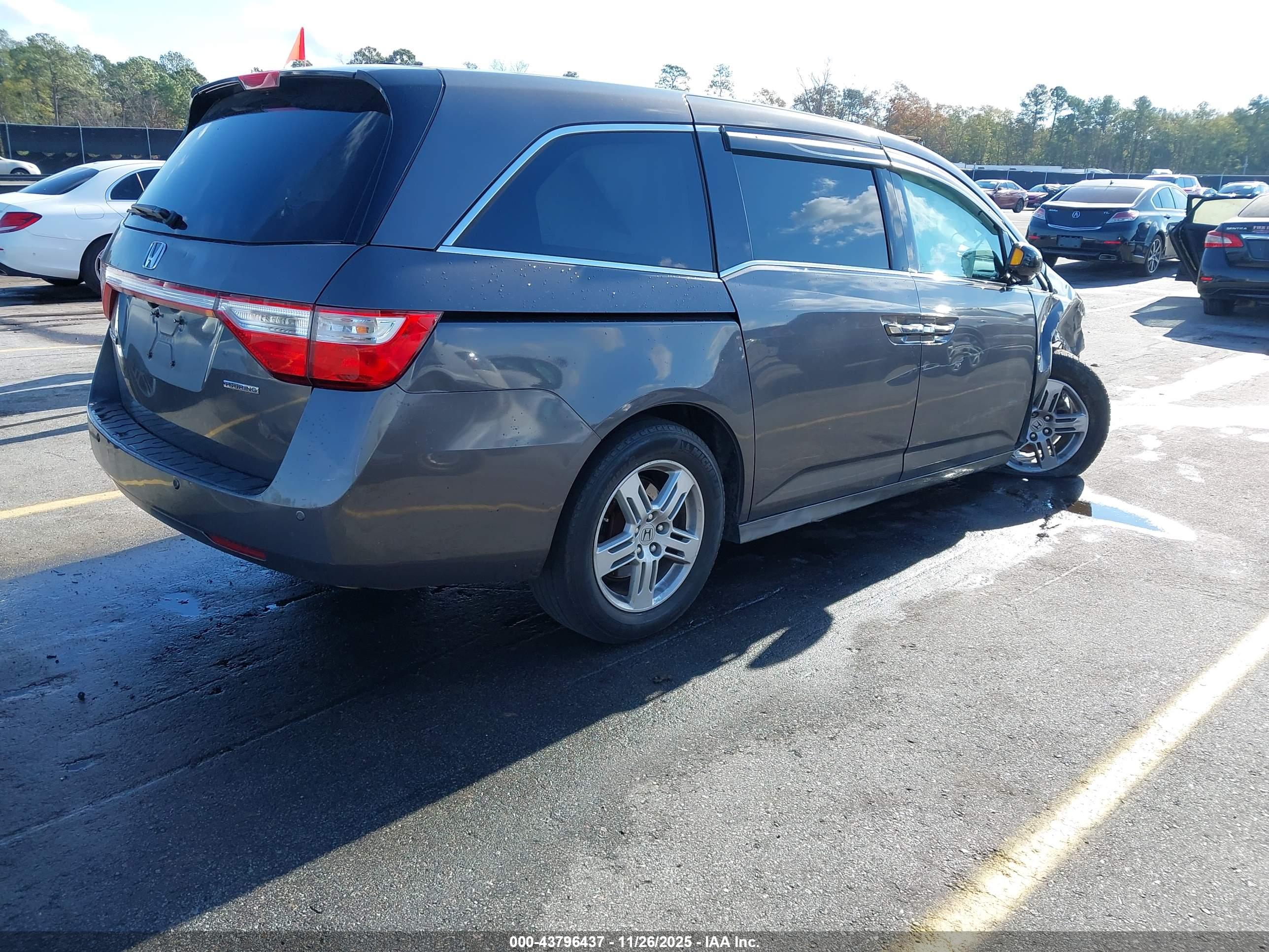 HONDA ODYSSEY image 4