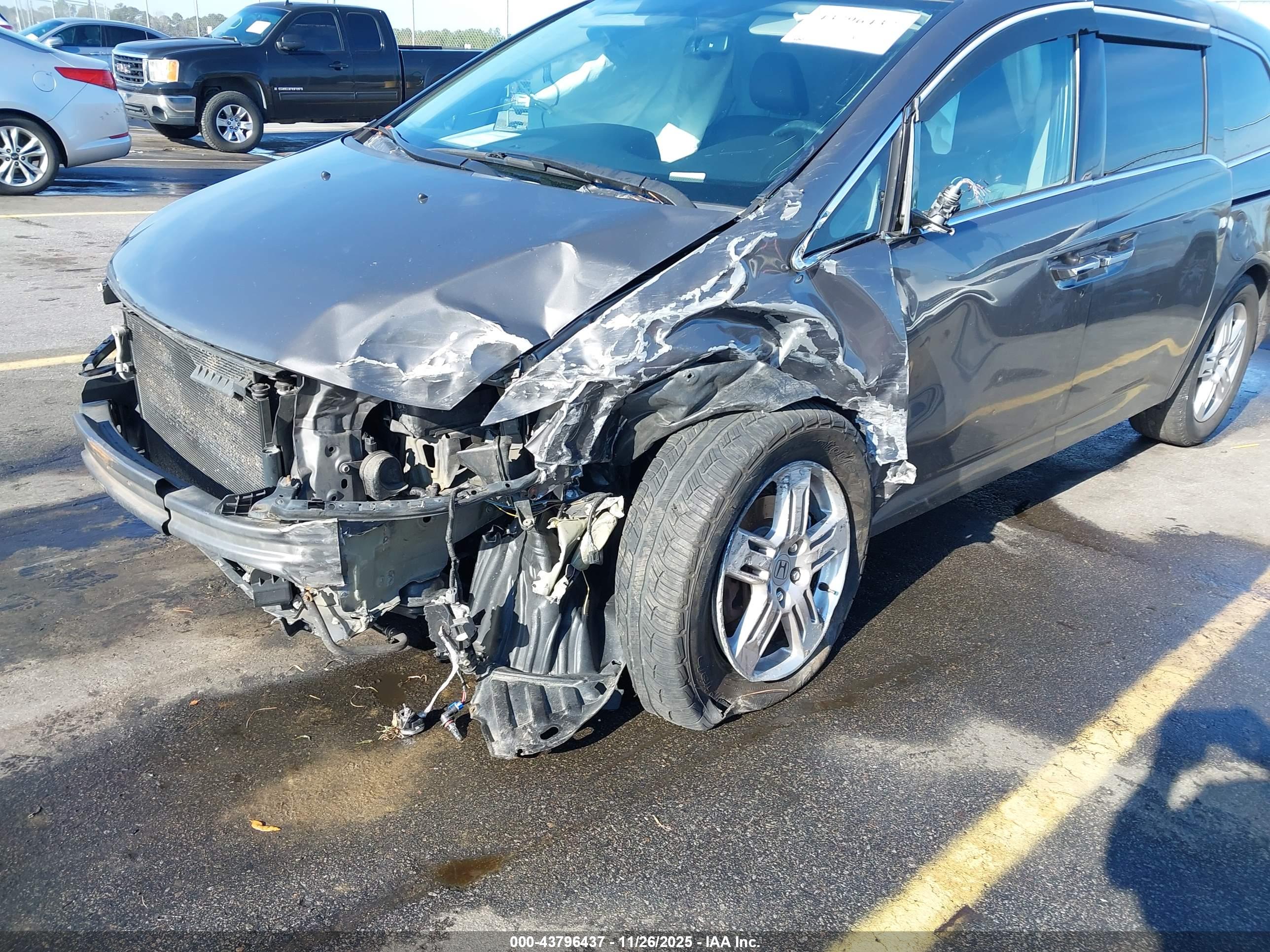 HONDA ODYSSEY image 6