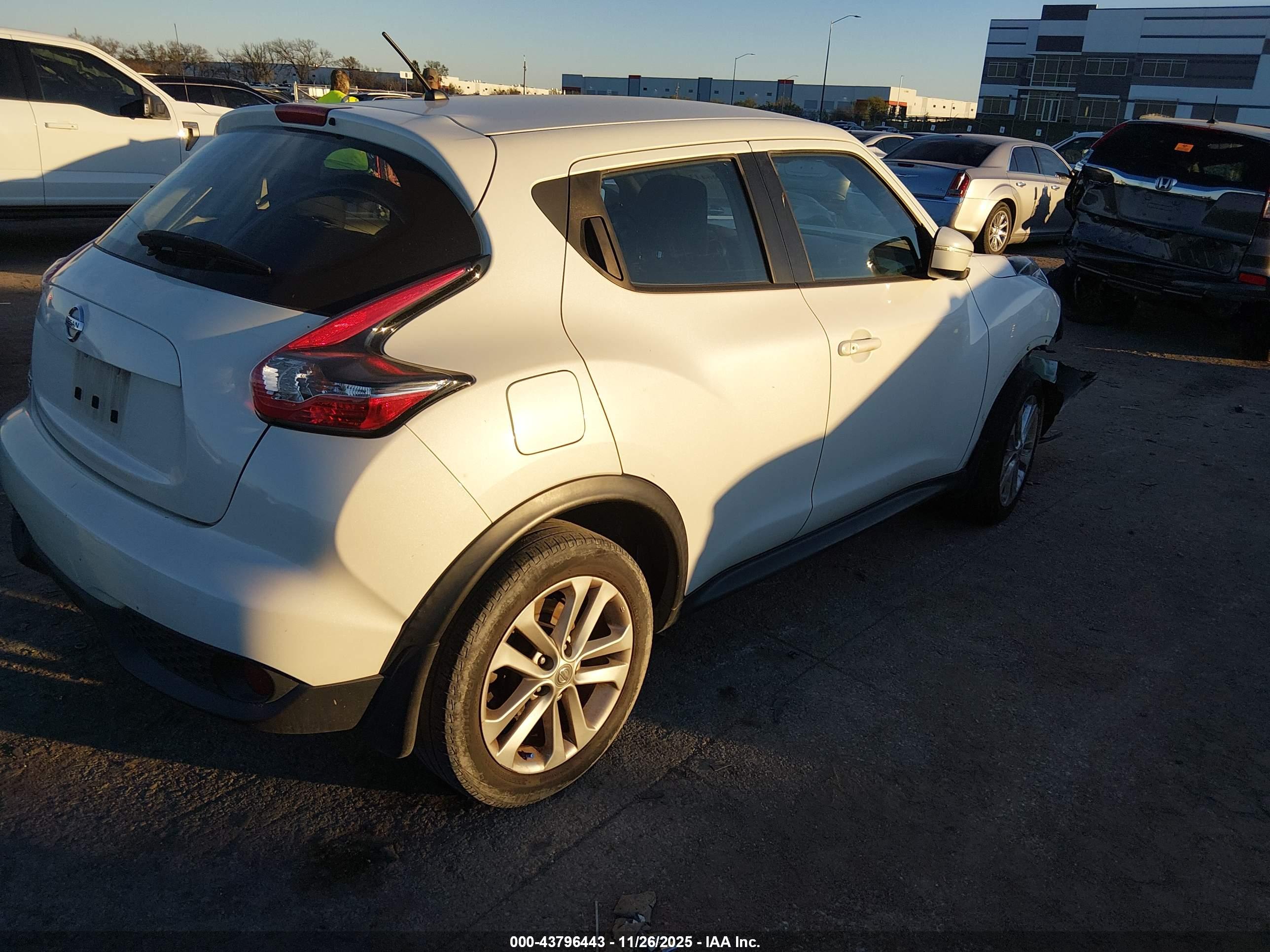 NISSAN JUKE image 4