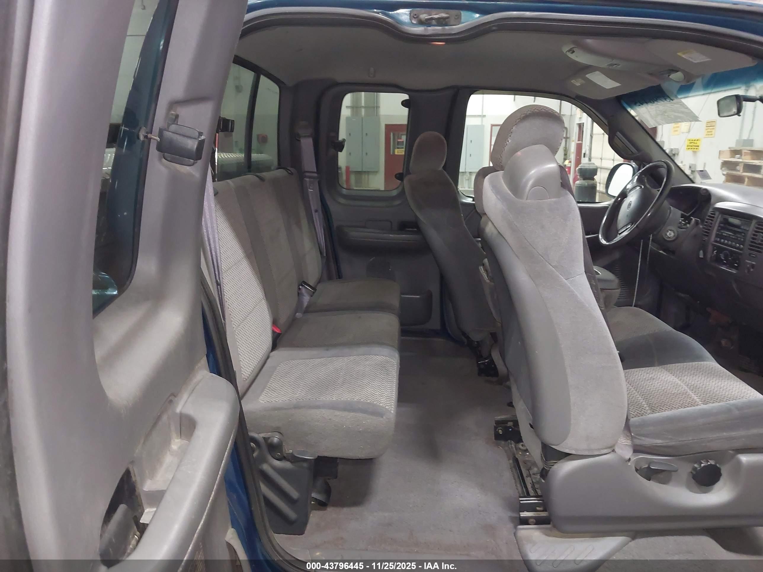 FORD F-150 image 8