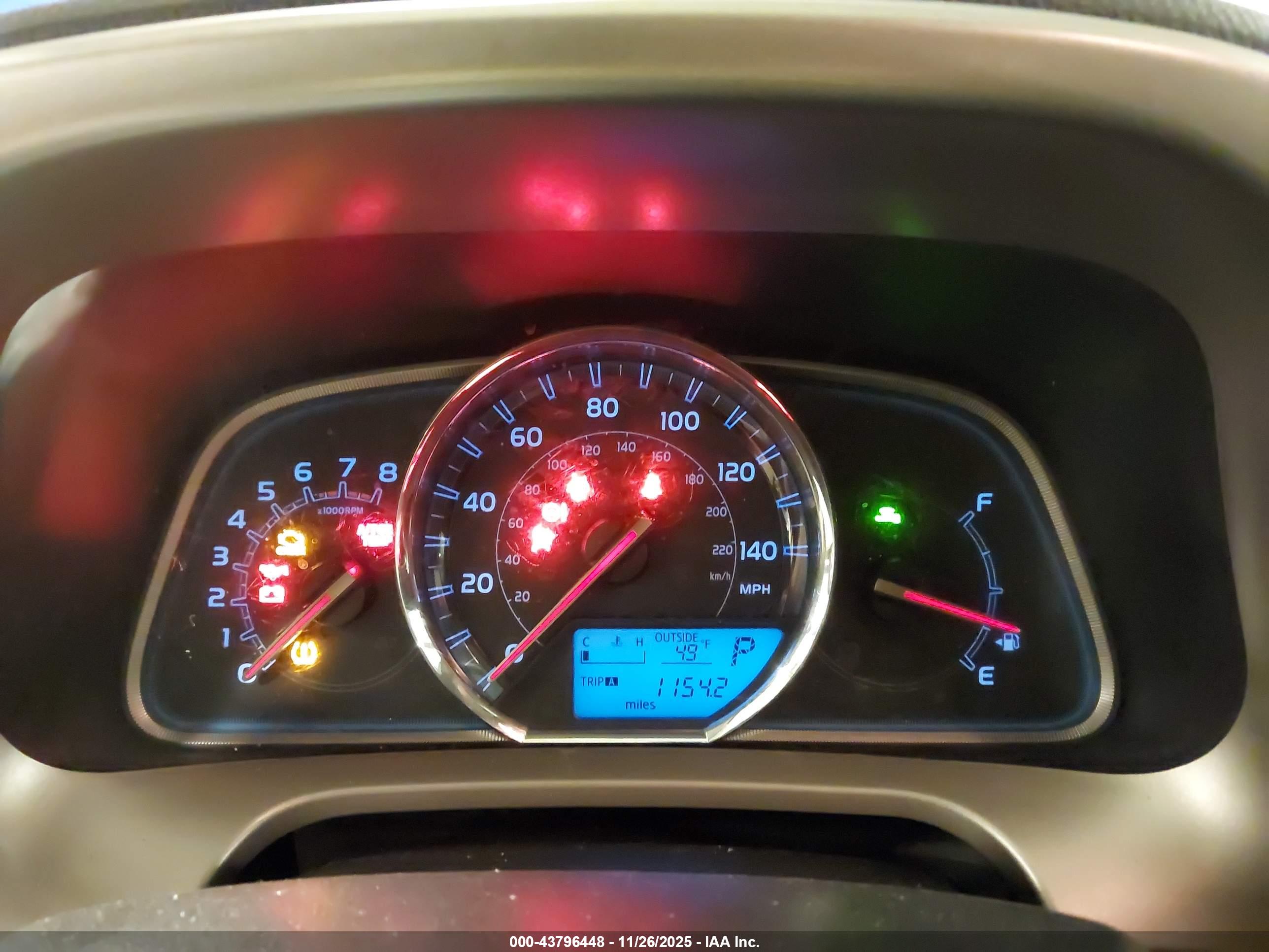 TOYOTA RAV4 image 7