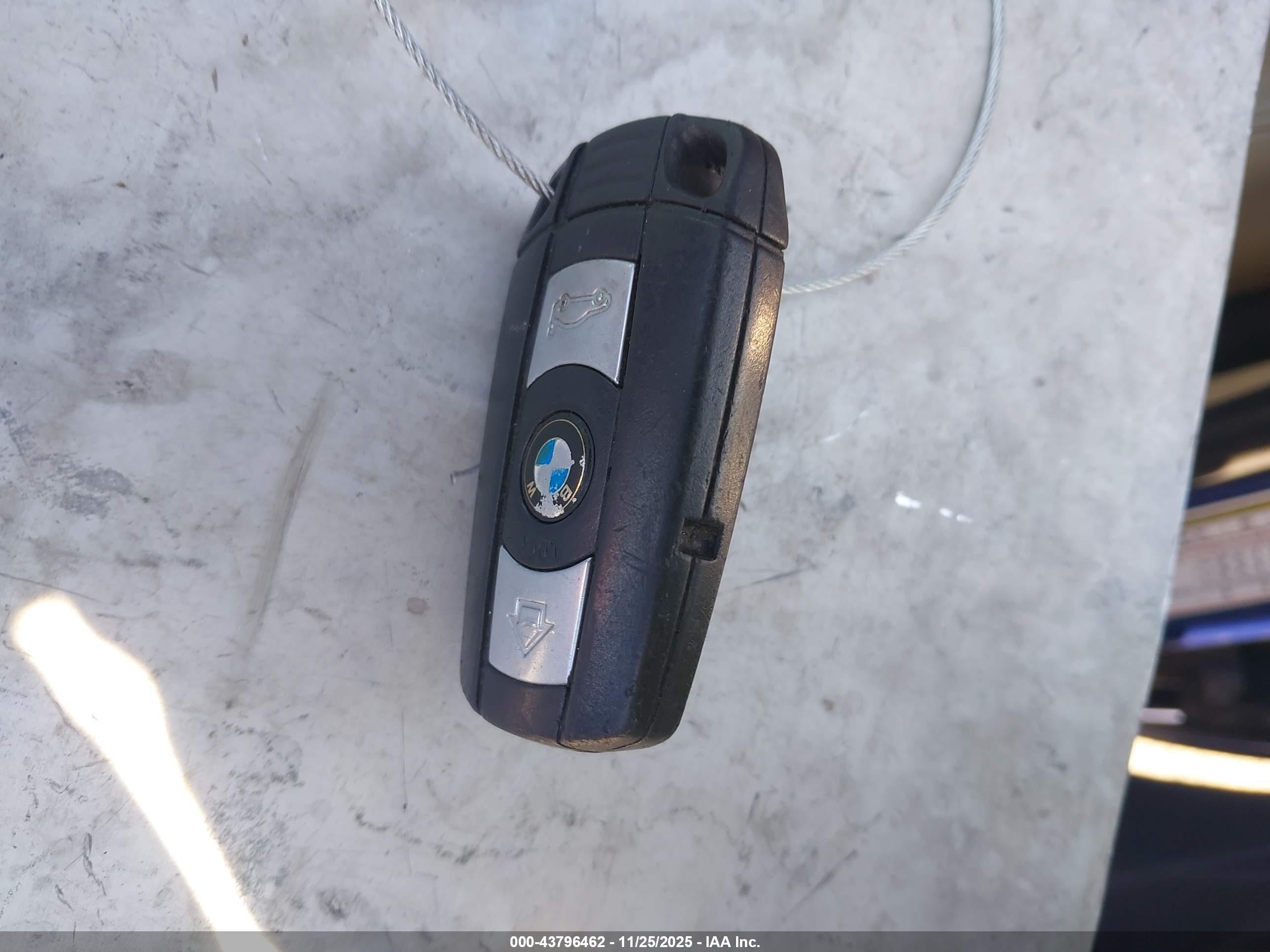 BMW 328I image 11
