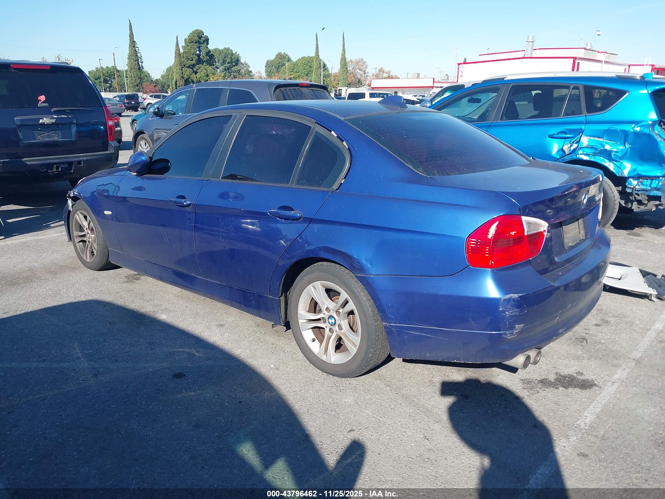 BMW 328I image 3