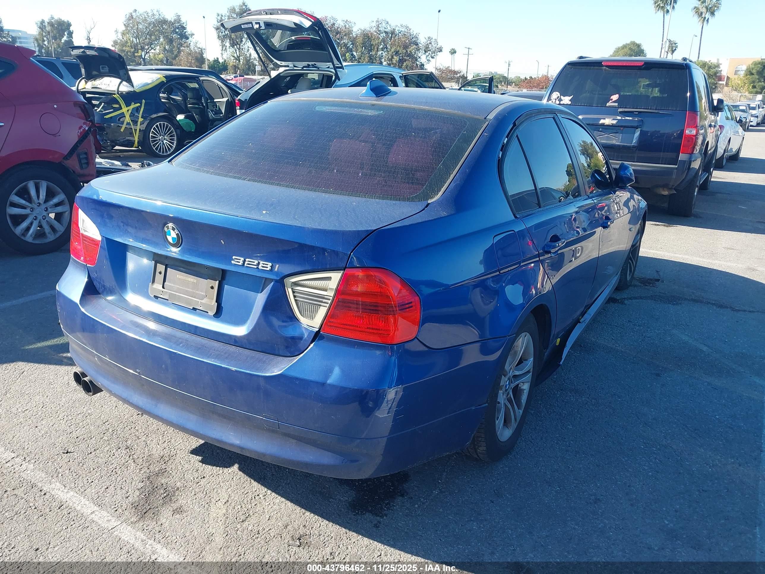 BMW 328I image 4