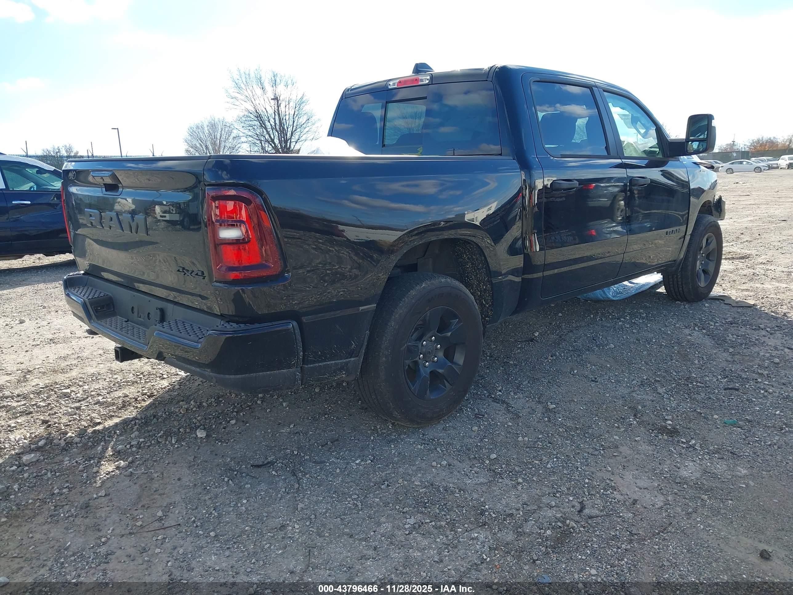 RAM 1500 image 4