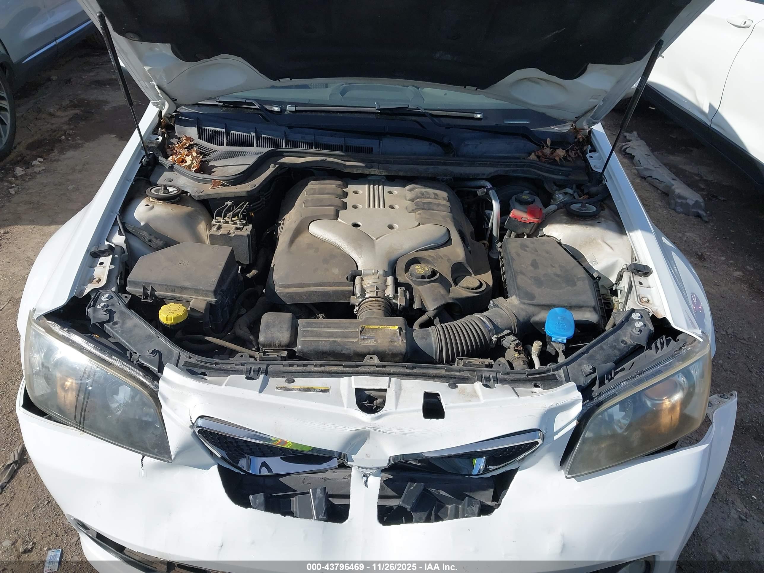 PONTIAC G8 image 10