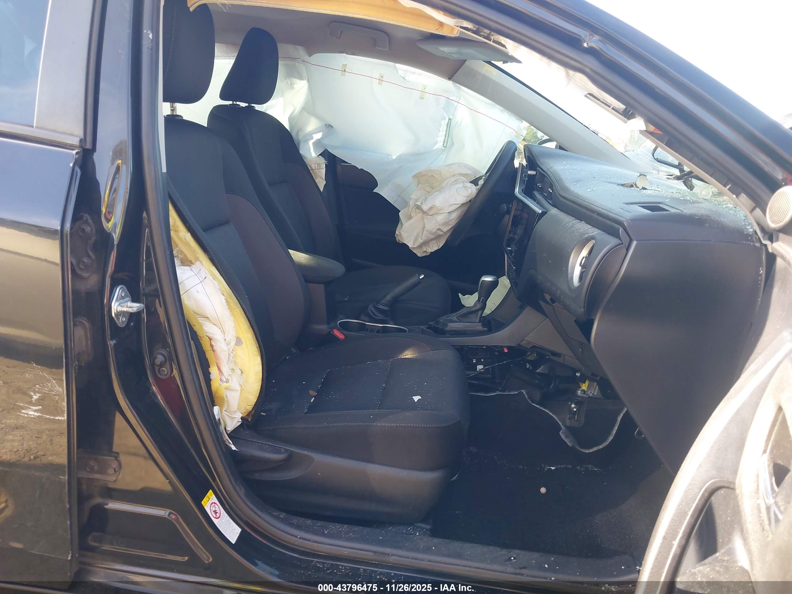 TOYOTA COROLLA image 5