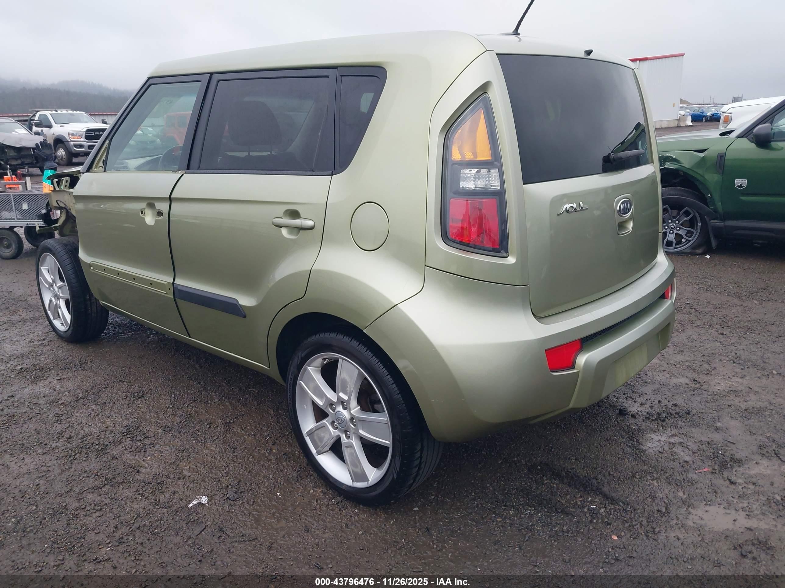 KIA SOUL image 3
