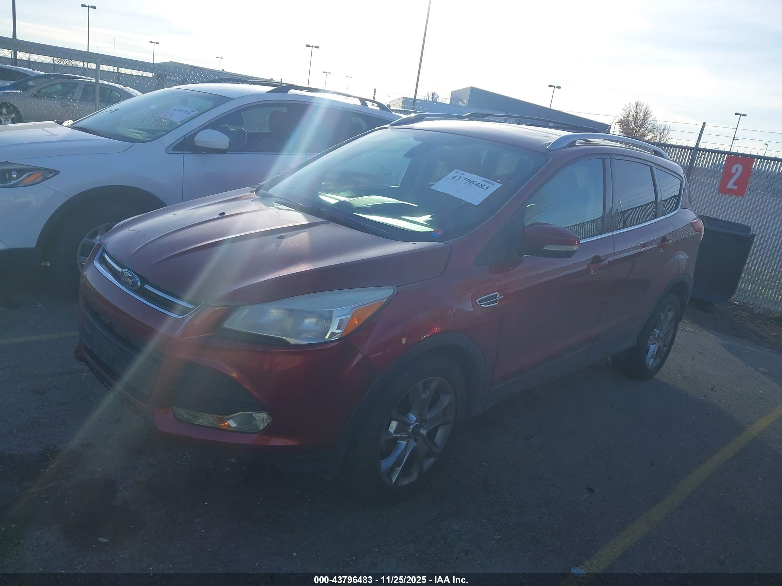 FORD ESCAPE image 2
