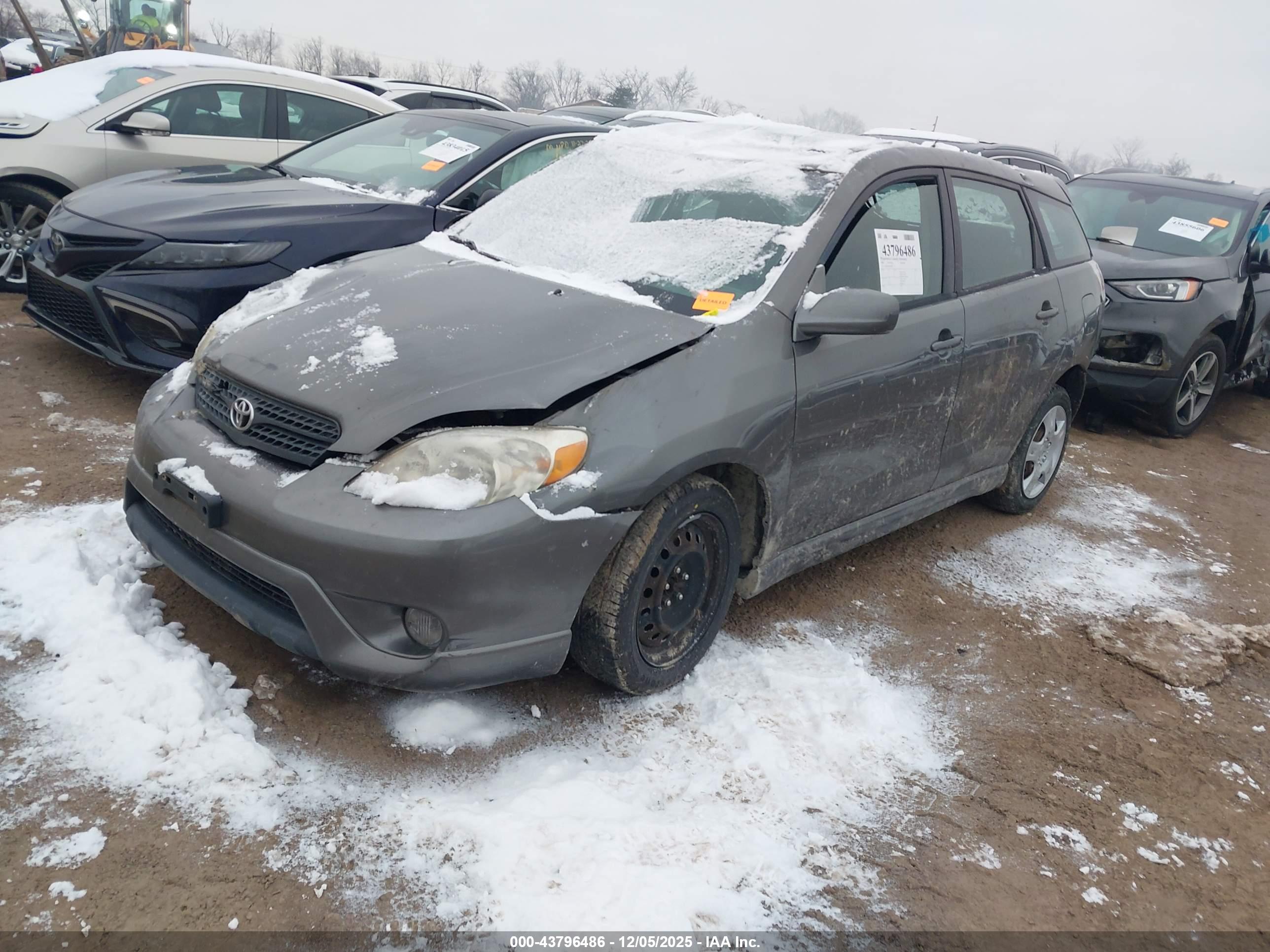 TOYOTA MATRIX image 2