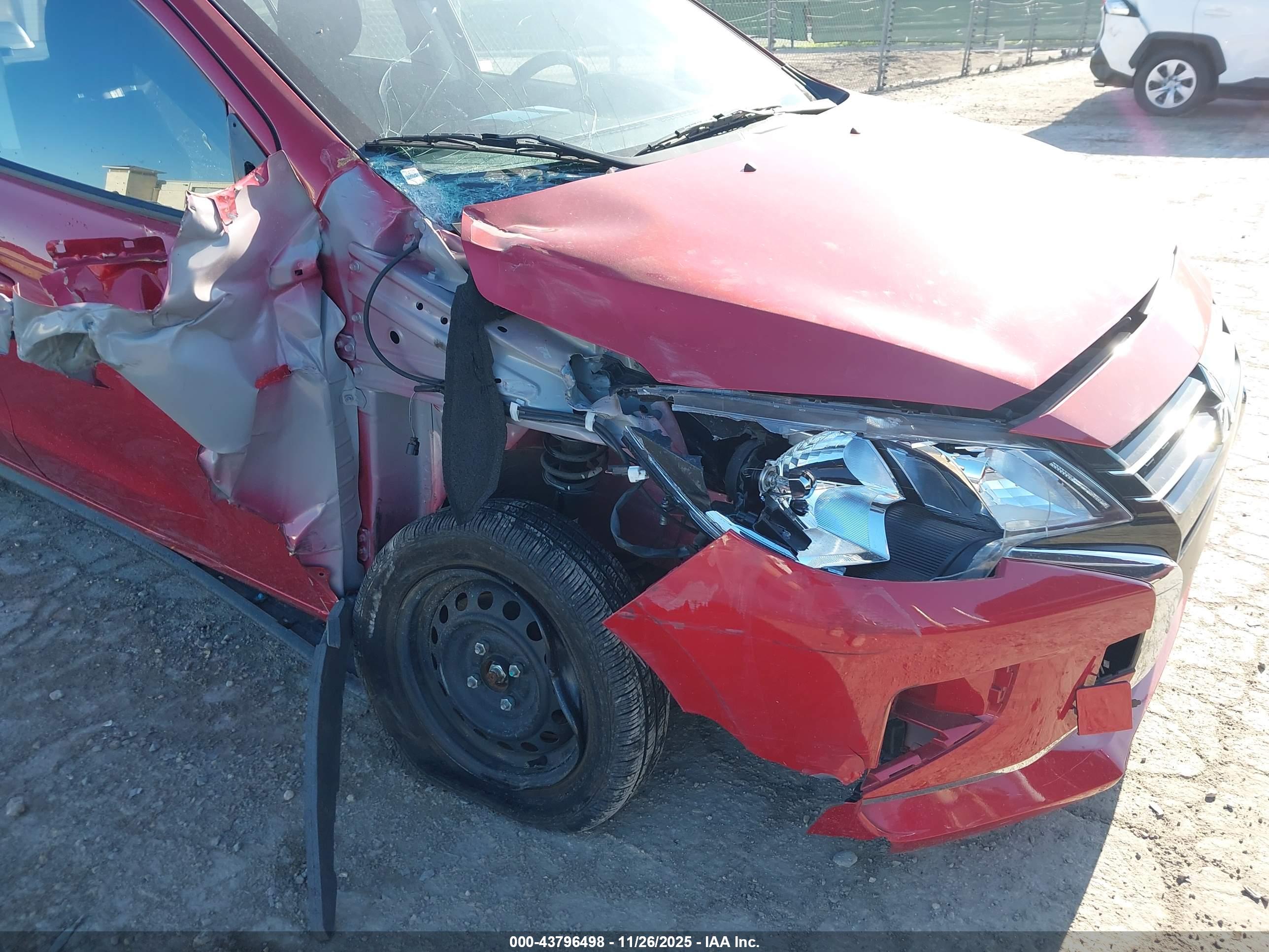 MITSUBISHI MIRAGE image 6