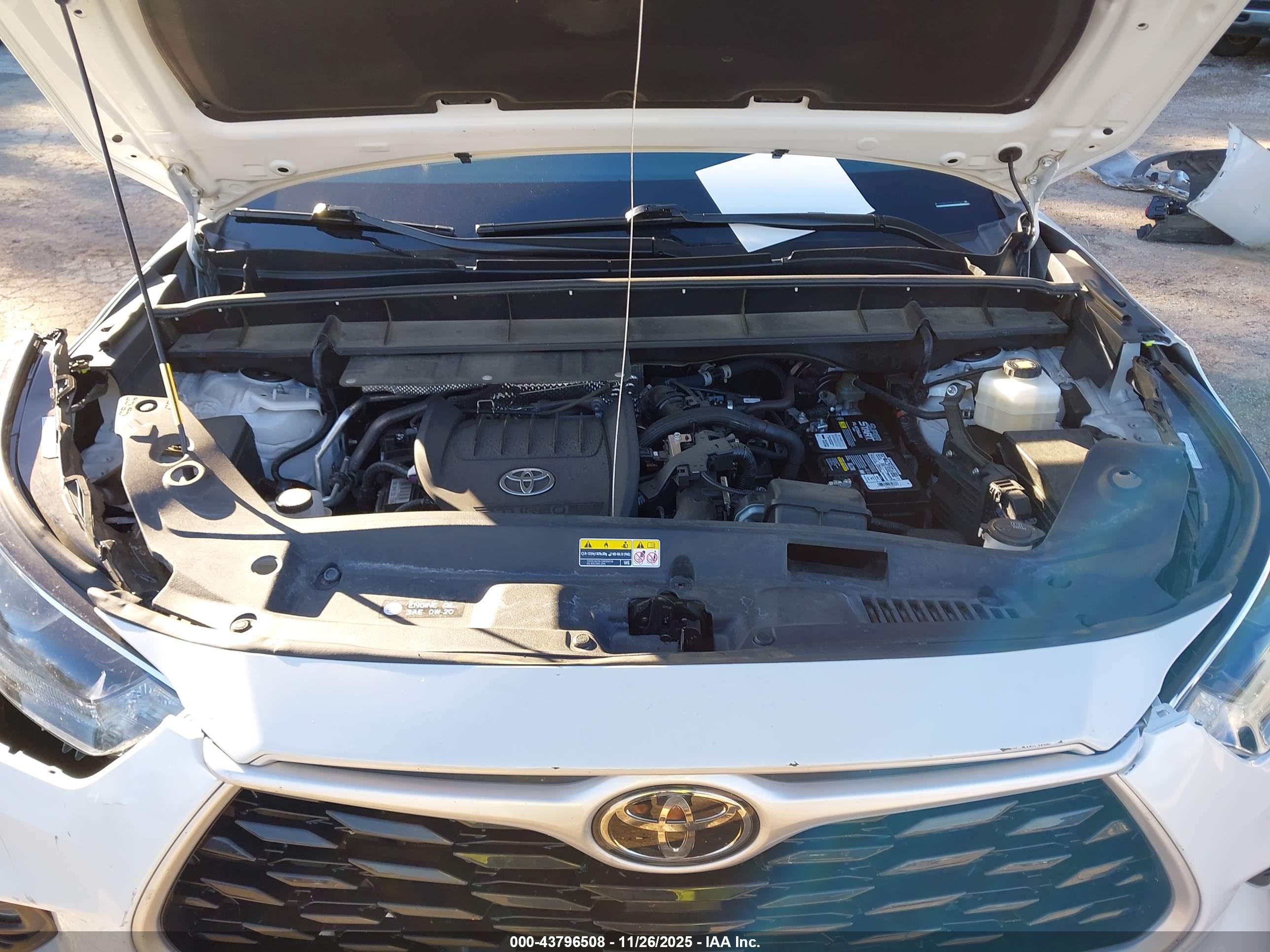 TOYOTA HIGHLANDER image 10