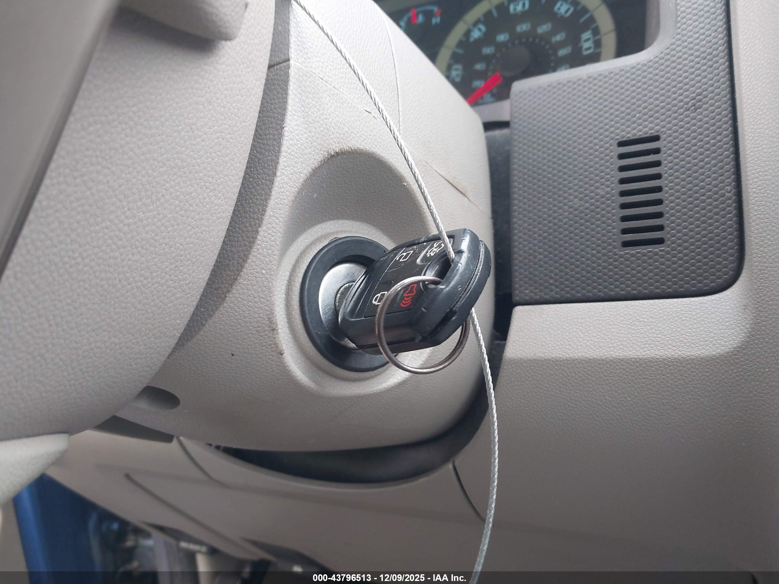 FORD ESCAPE image 11