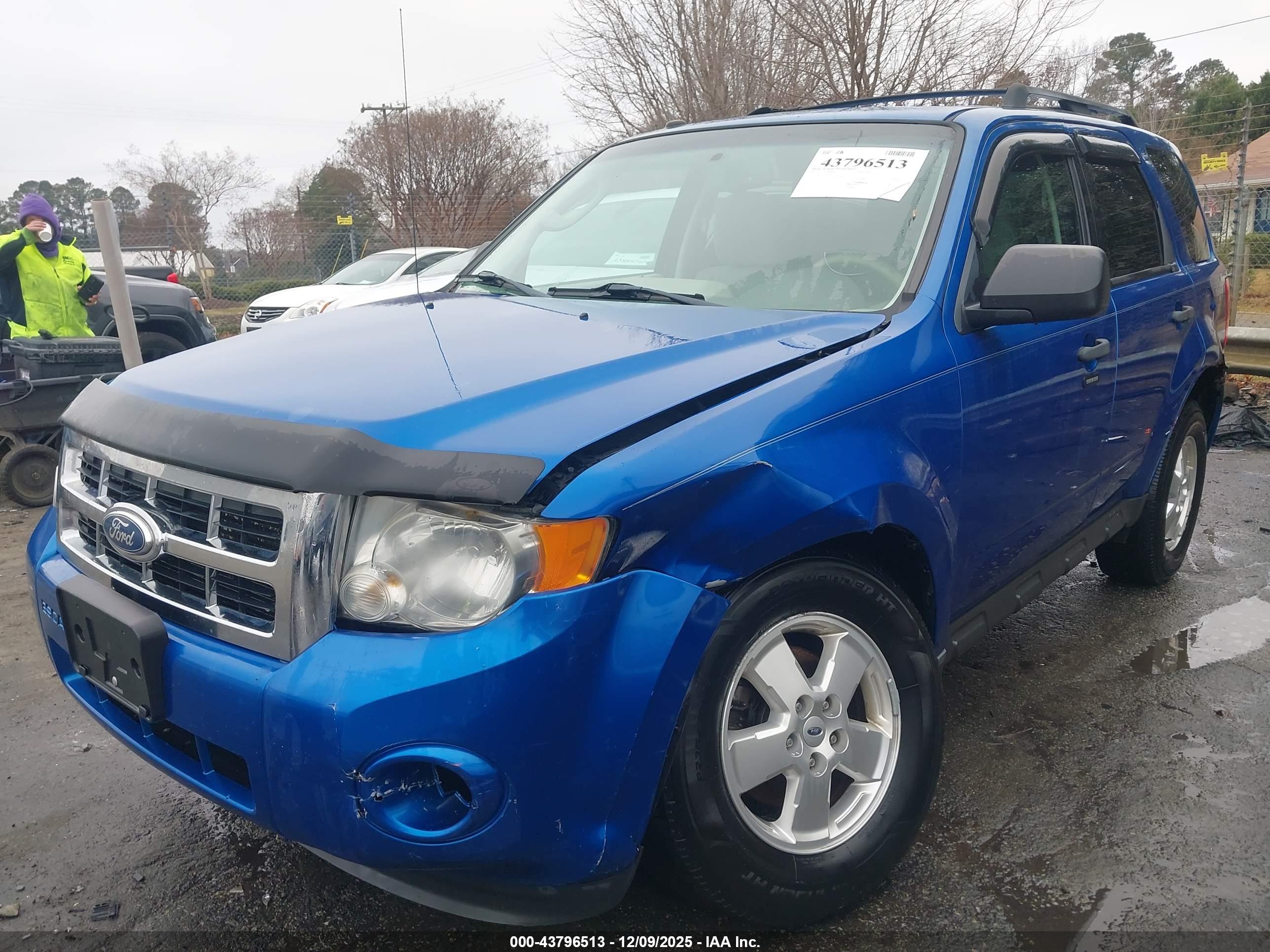 FORD ESCAPE image 6