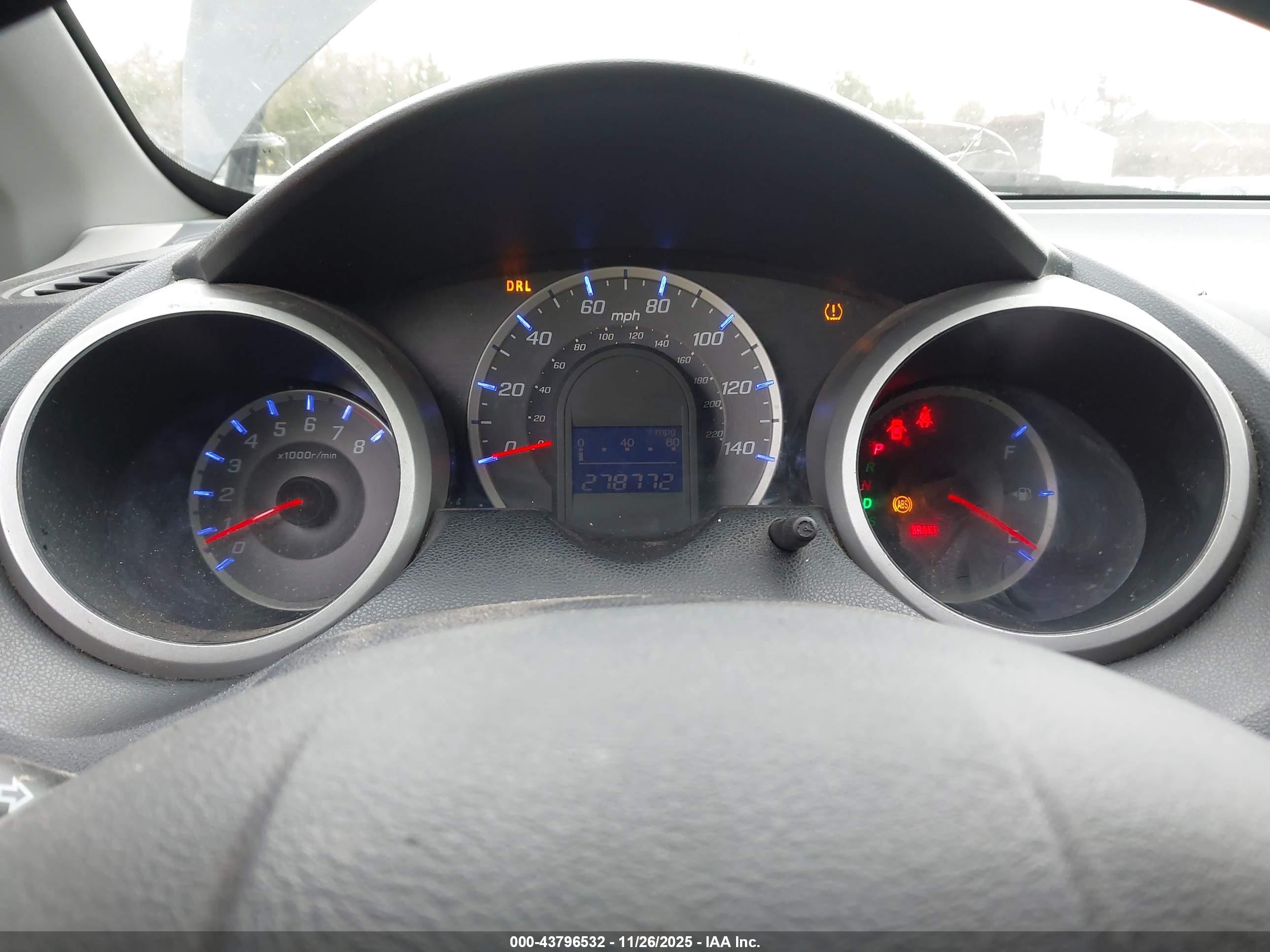 HONDA FIT image 7
