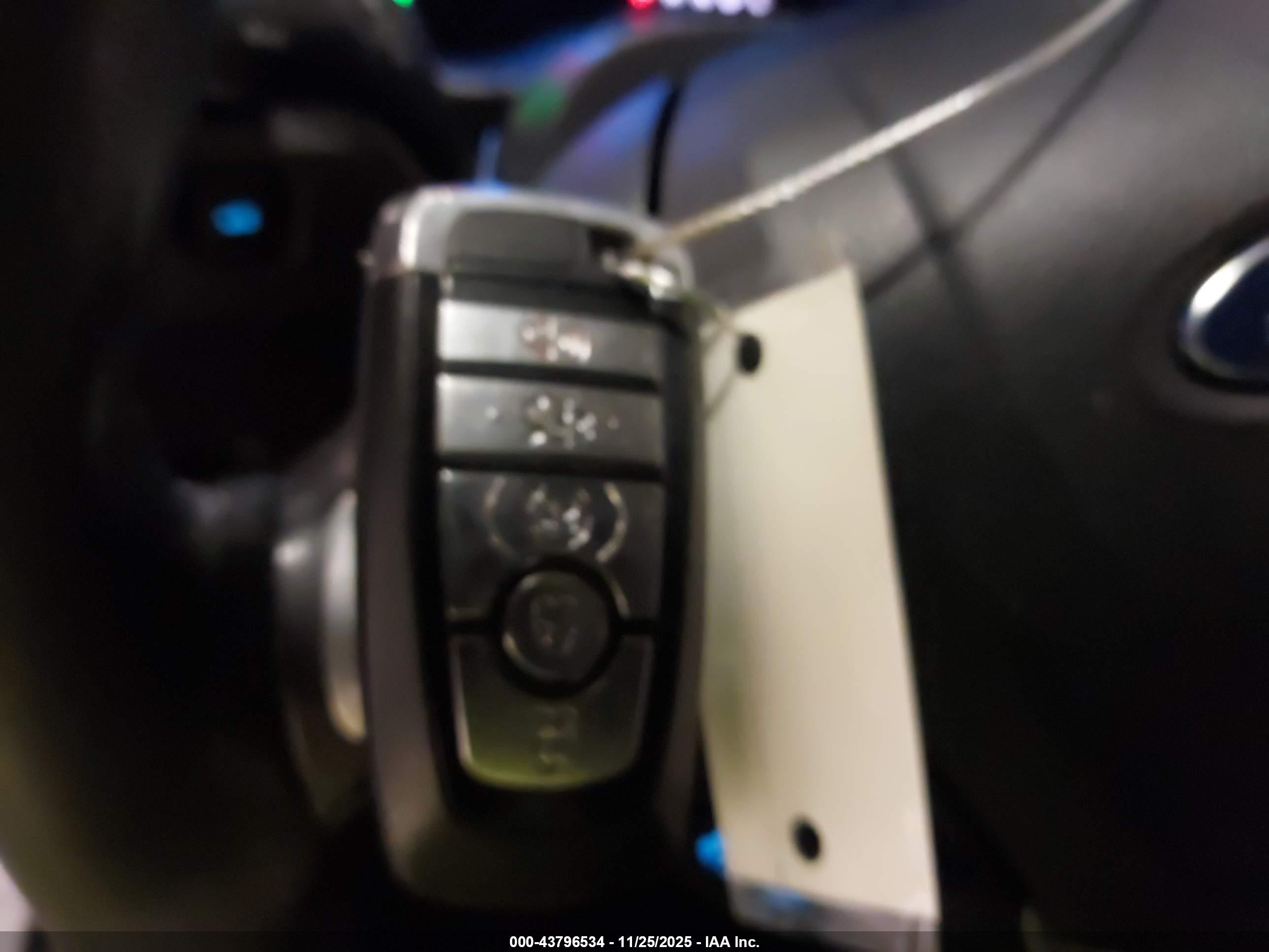 FORD FUSION image 11