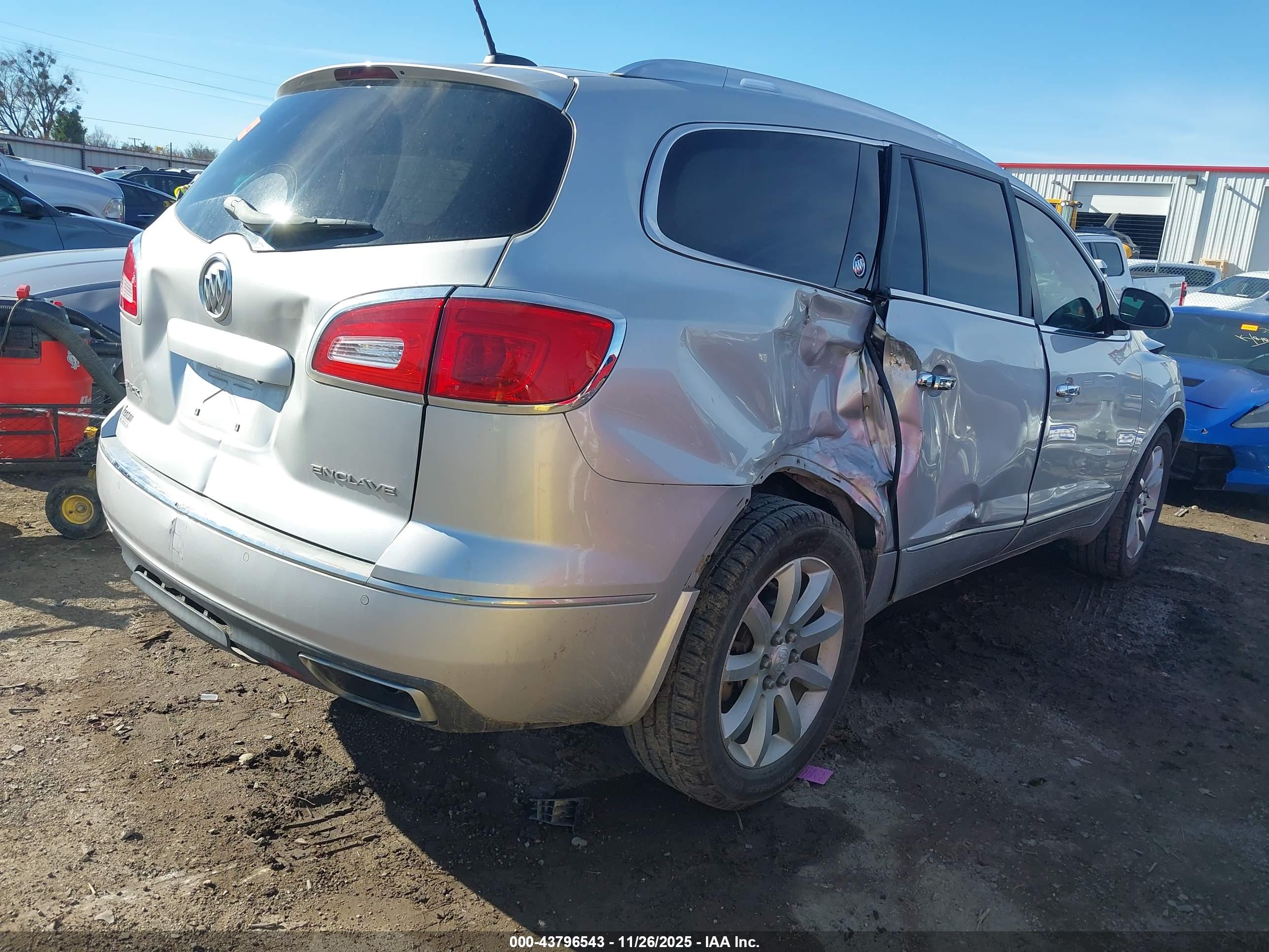 BUICK ENCLAVE image 4