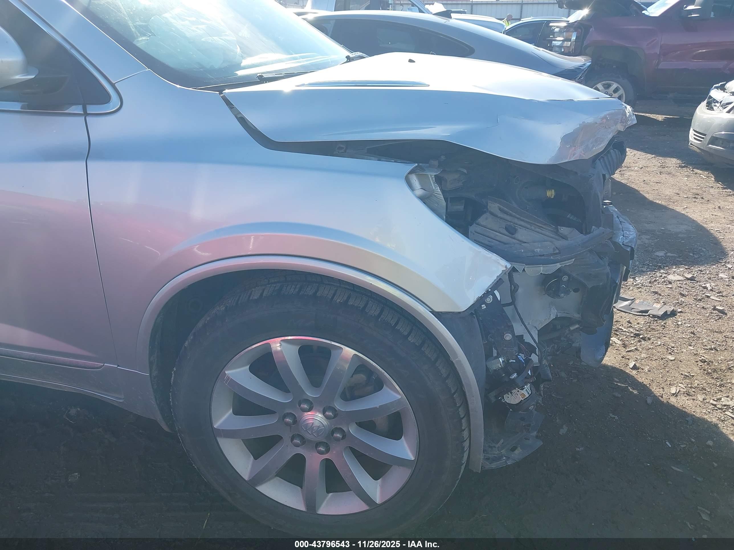 BUICK ENCLAVE image 6