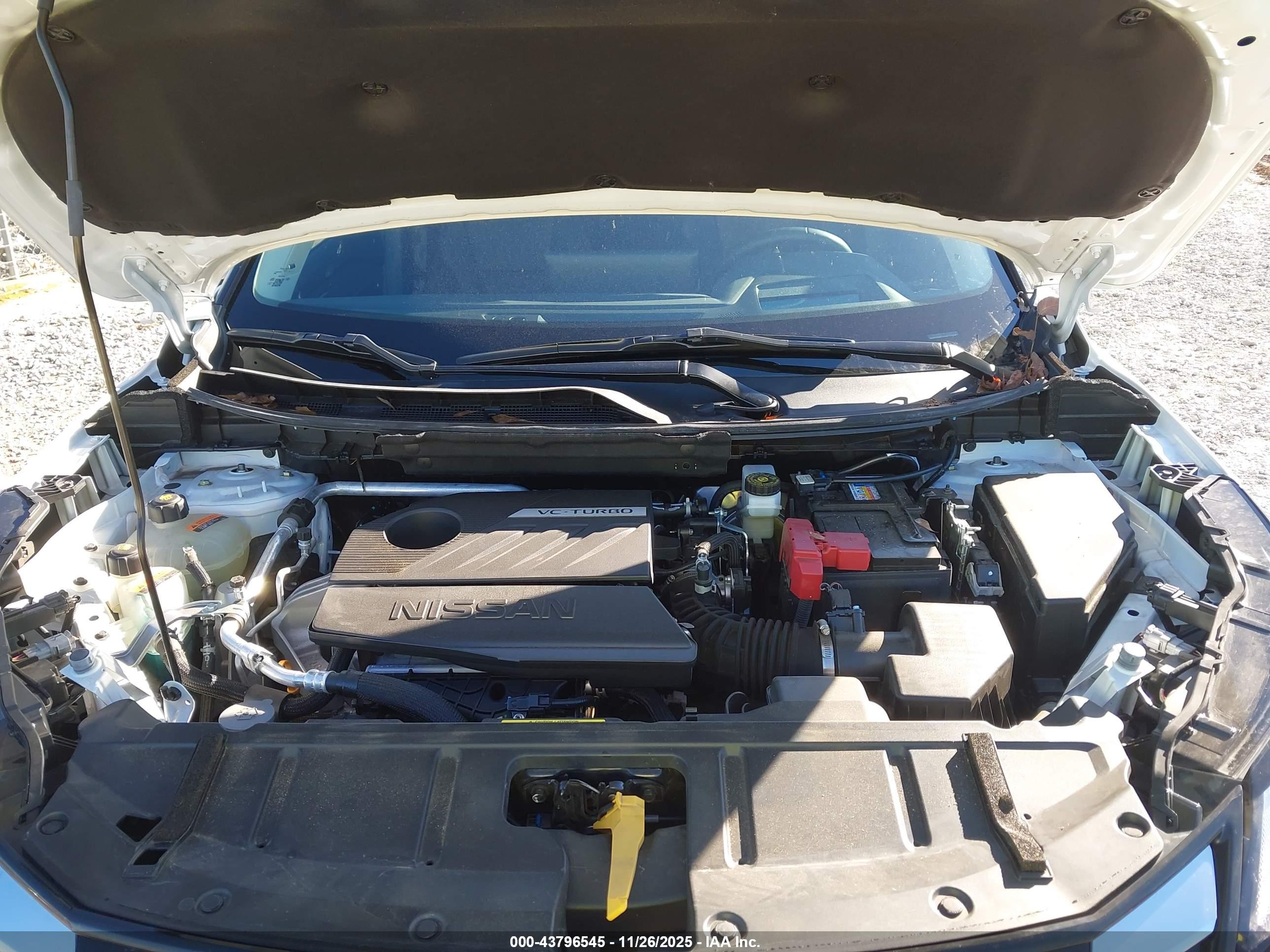 NISSAN ROGUE image 10