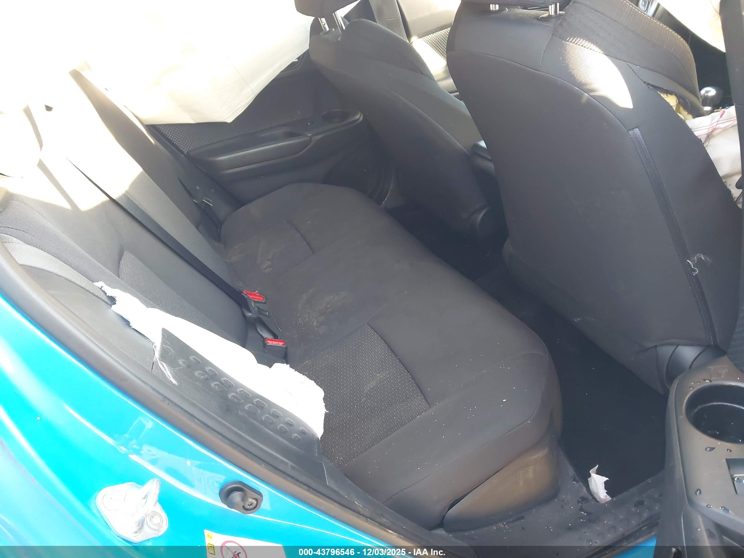 TOYOTA C-HR image 8