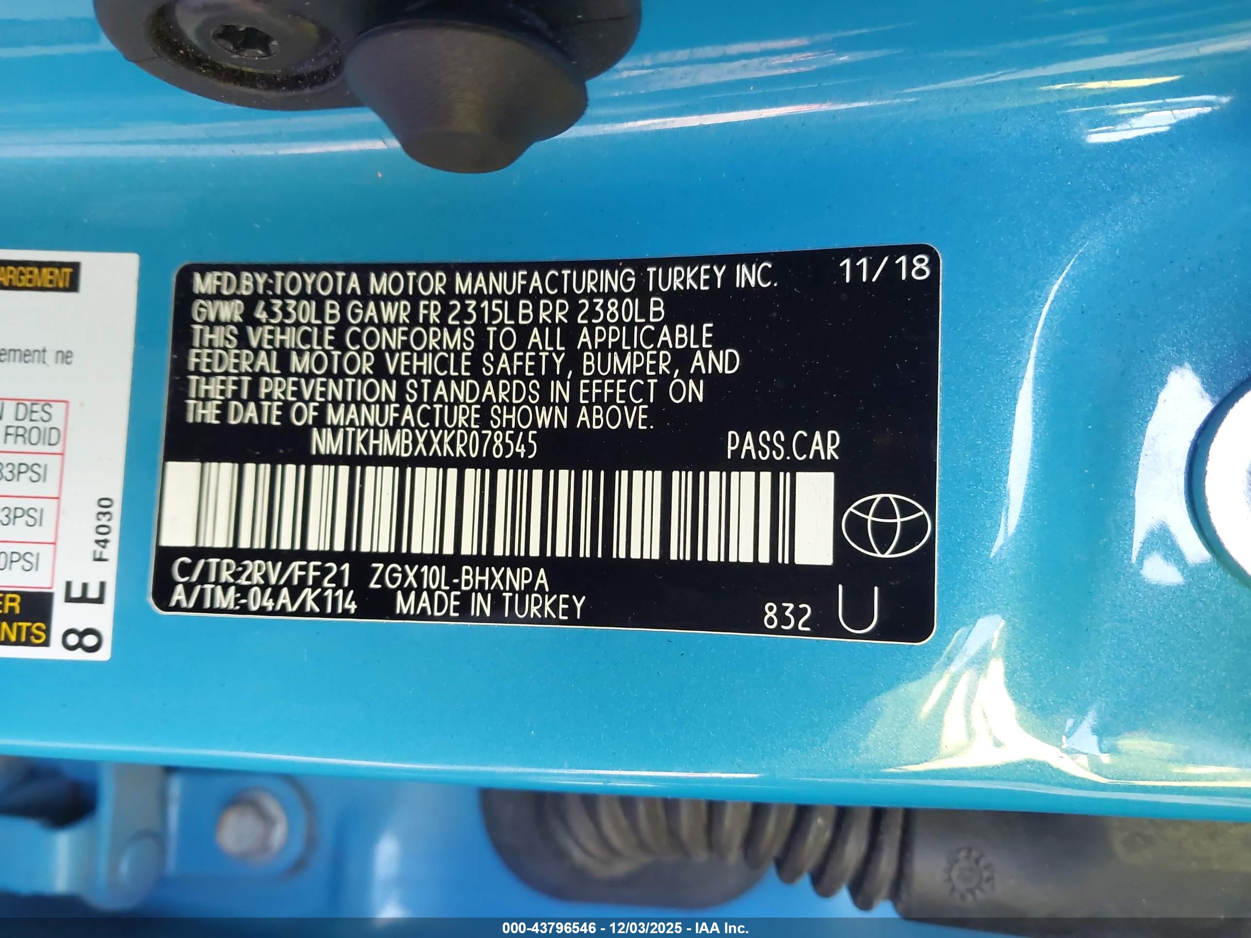 TOYOTA C-HR image 9