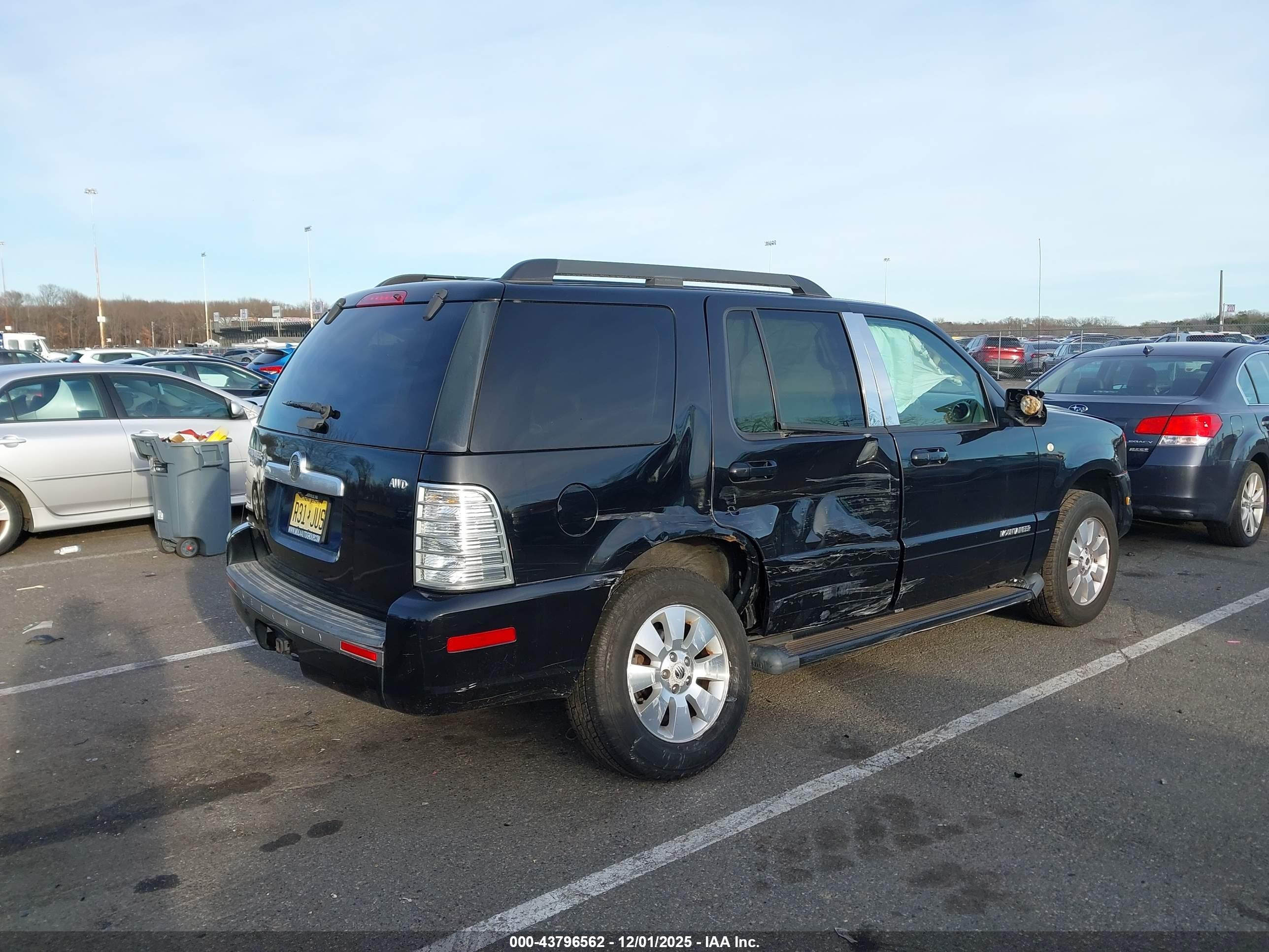 MERCURY MOUNTAINEER image 4