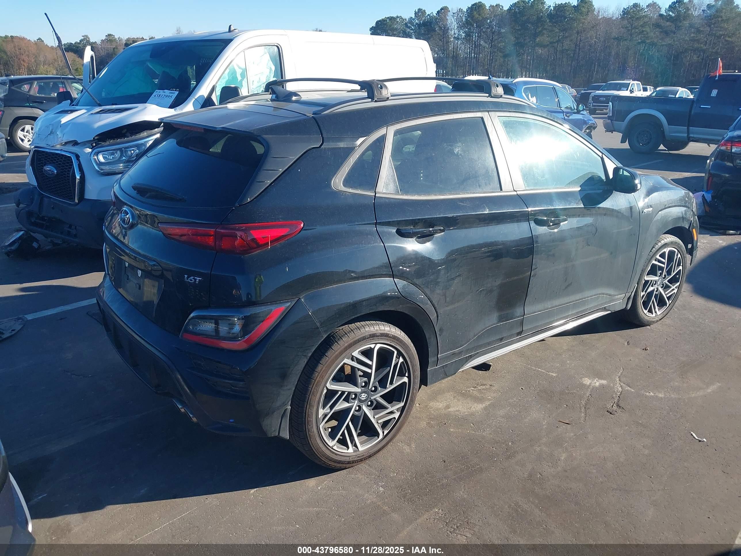HYUNDAI KONA image 4