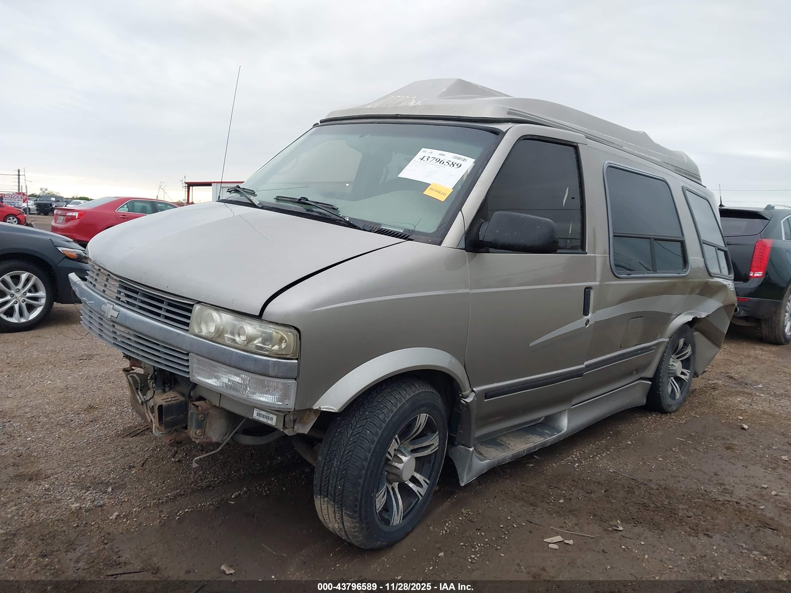 CHEVROLET ASTRO image 2