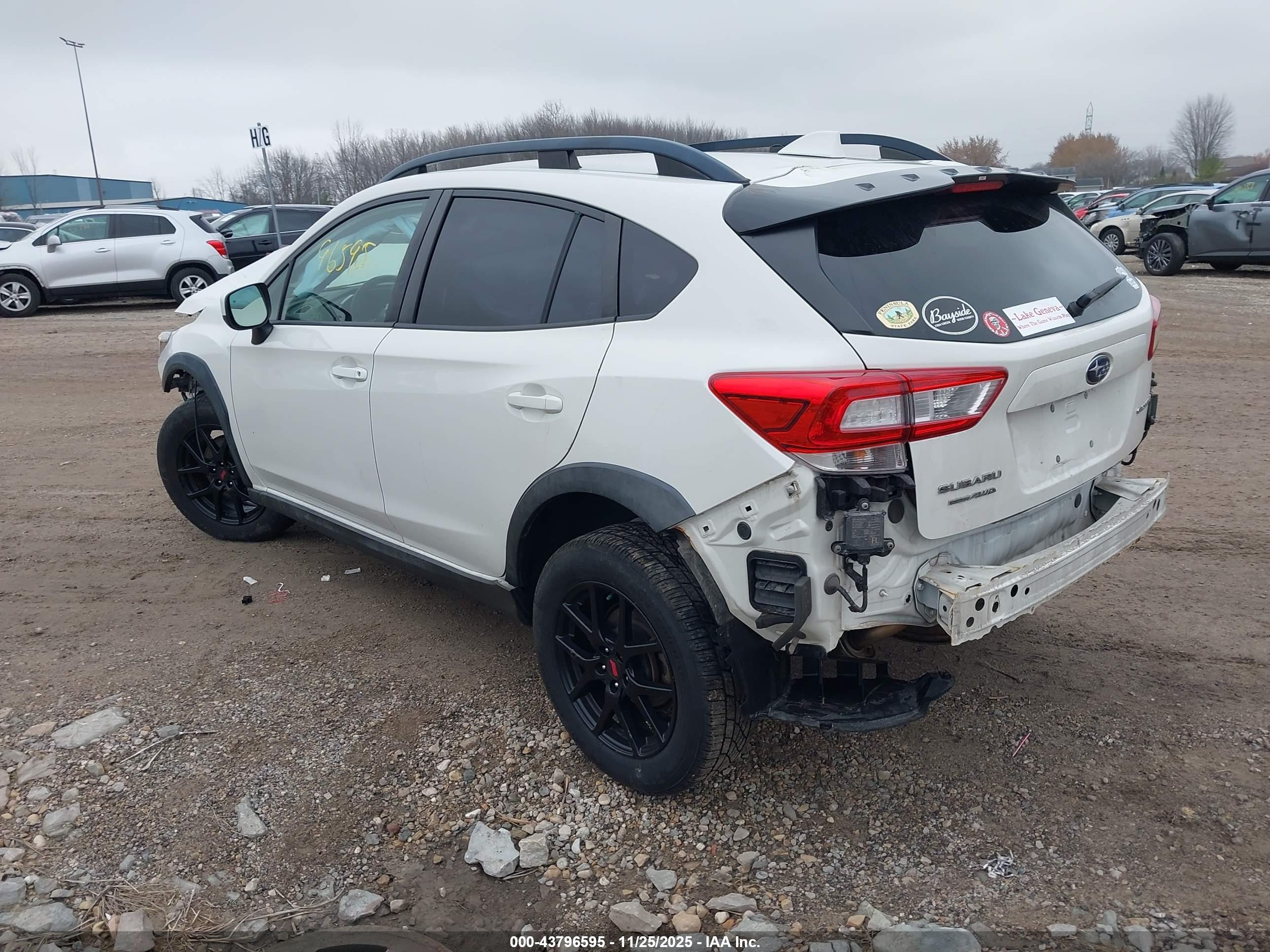 SUBARU CROSSTREK image 3
