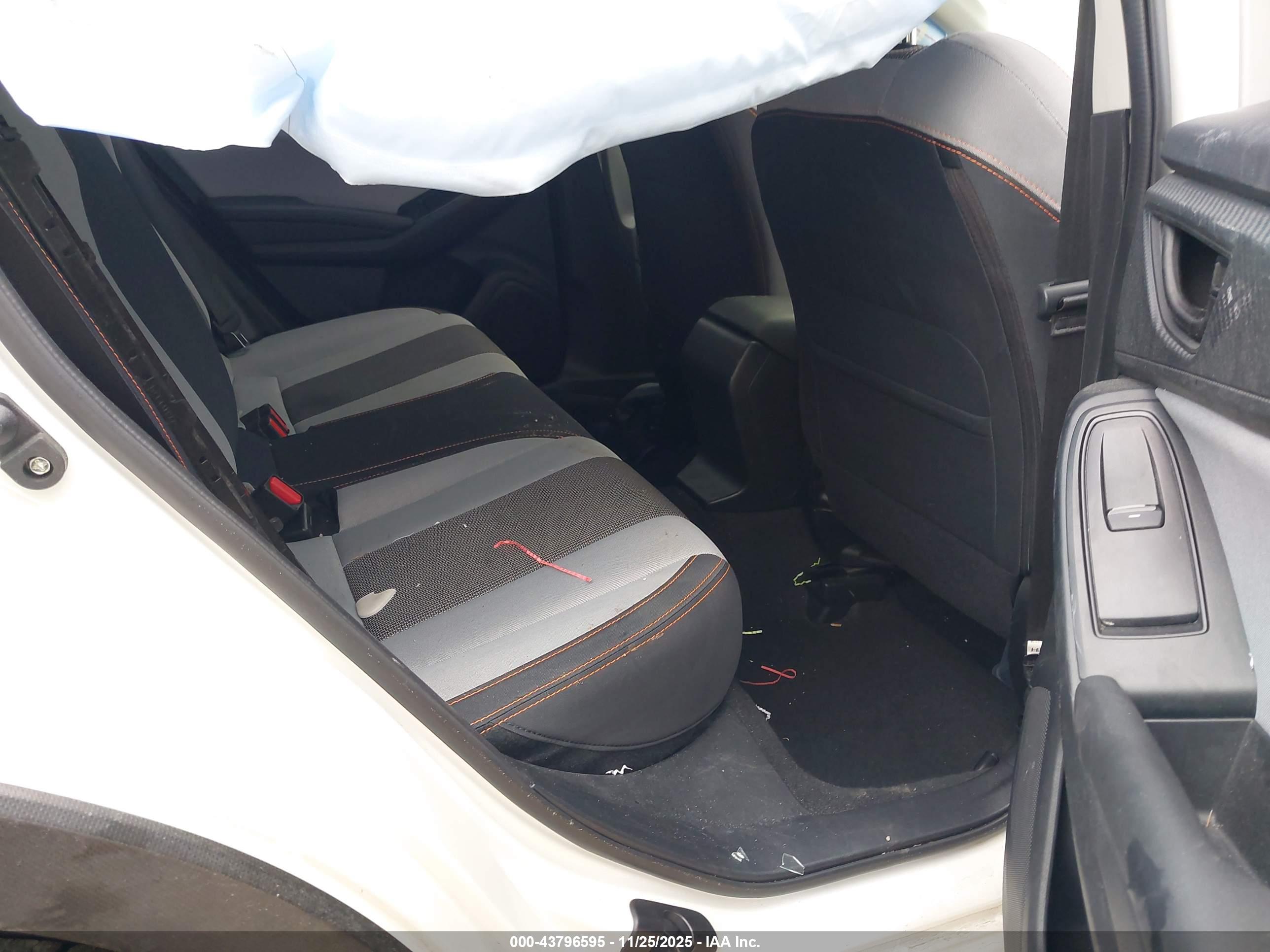 SUBARU CROSSTREK image 8