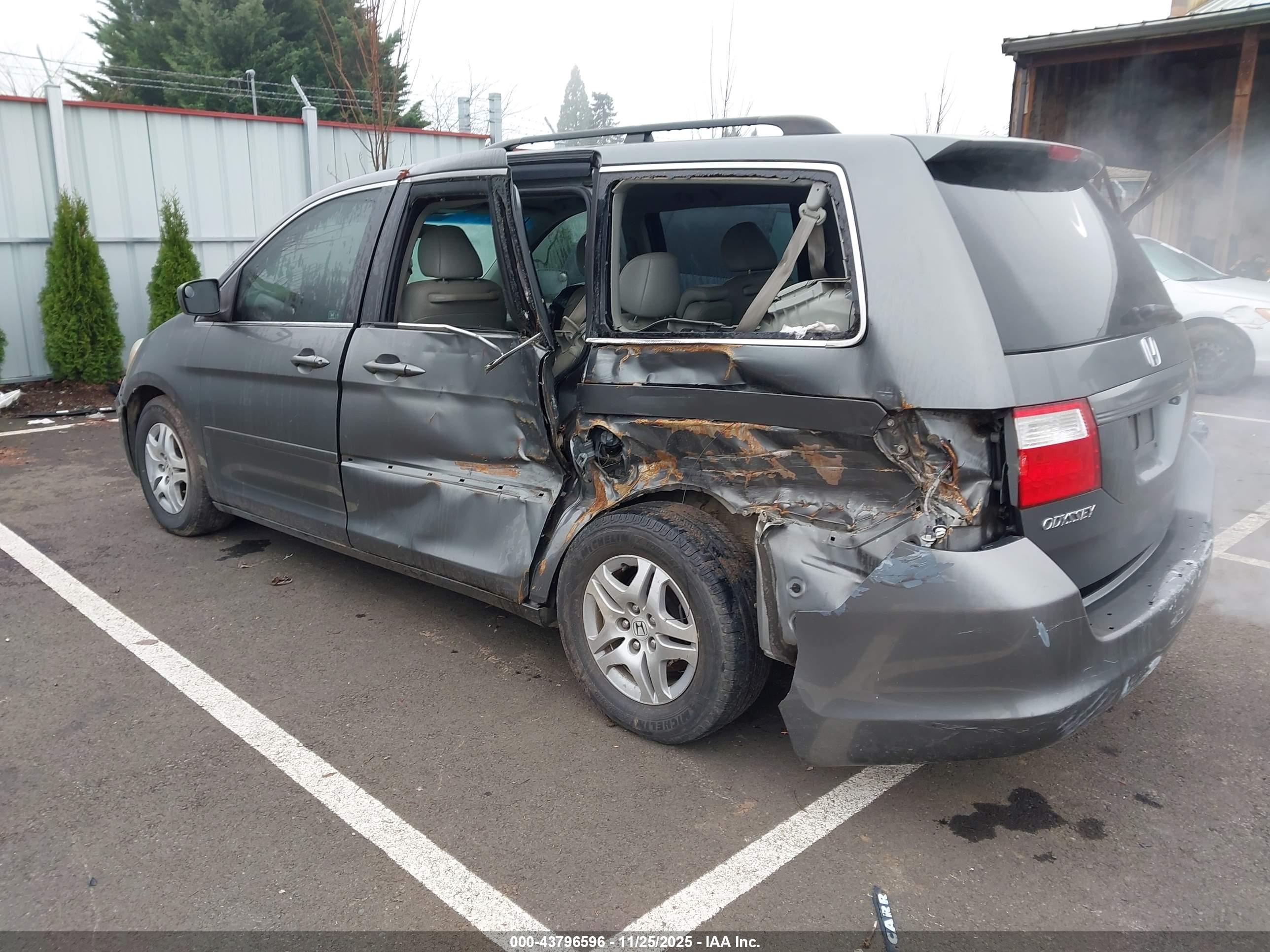 HONDA ODYSSEY image 3