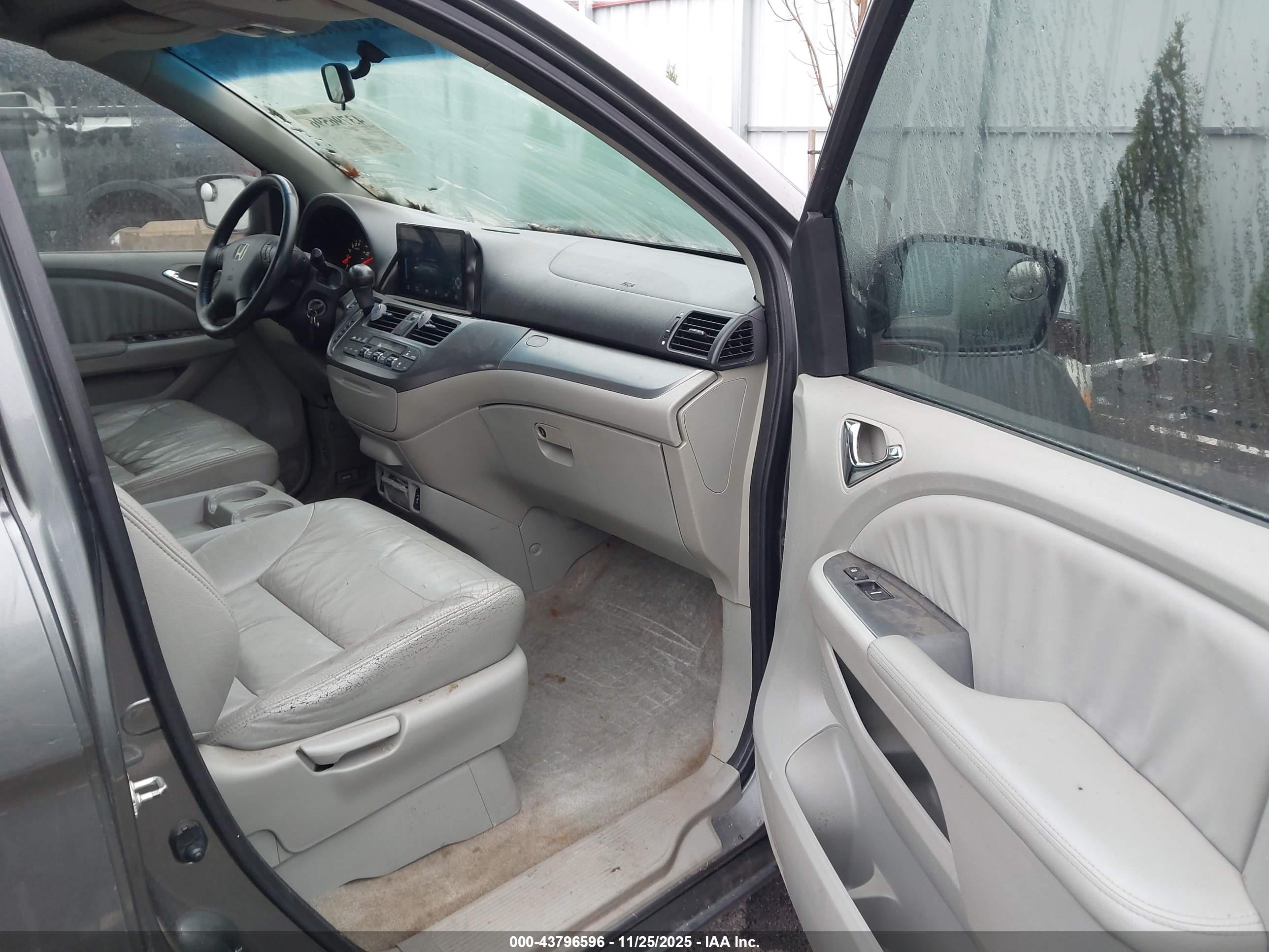 HONDA ODYSSEY image 5