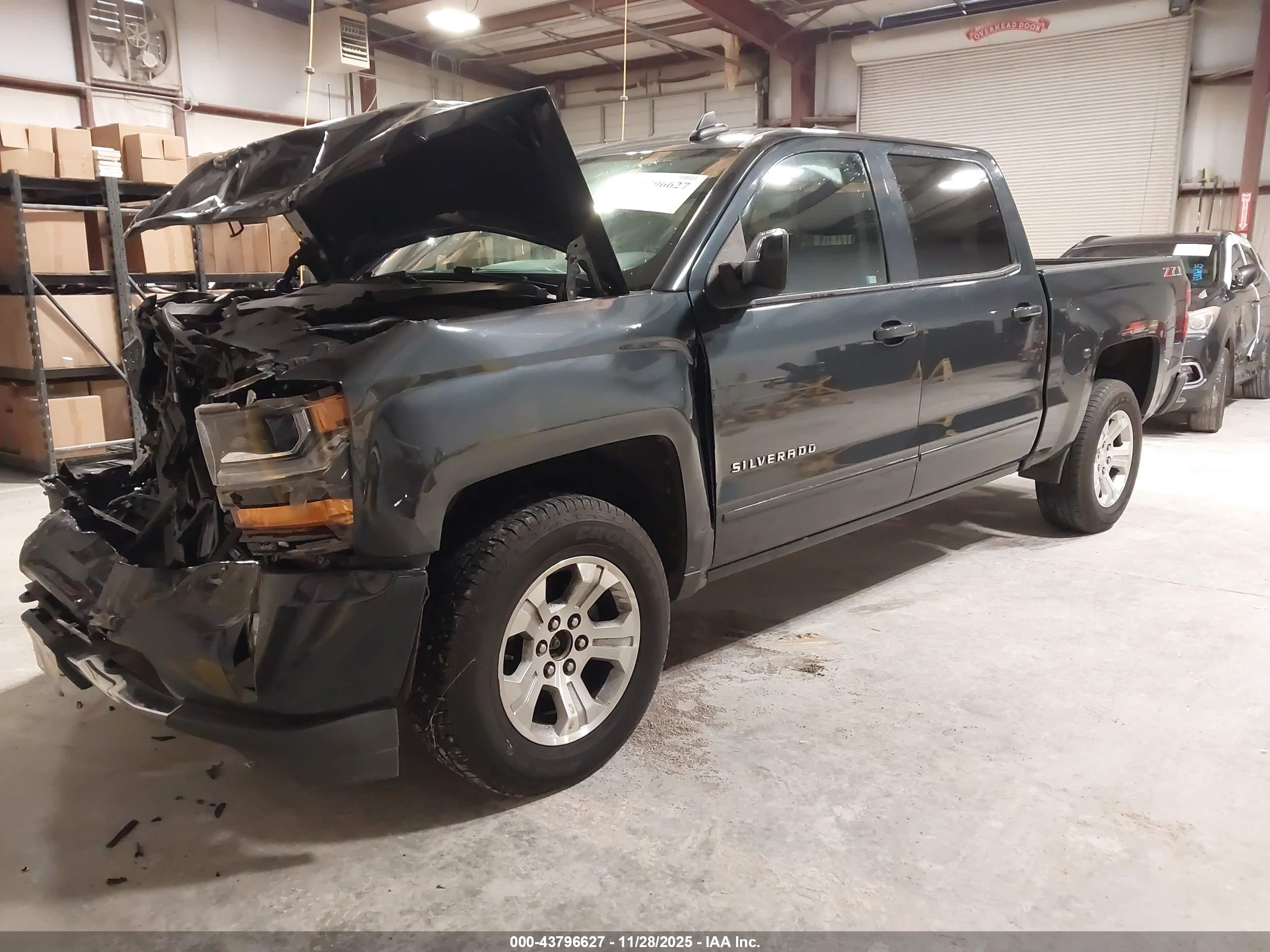 CHEVROLET SILVERADO image 2