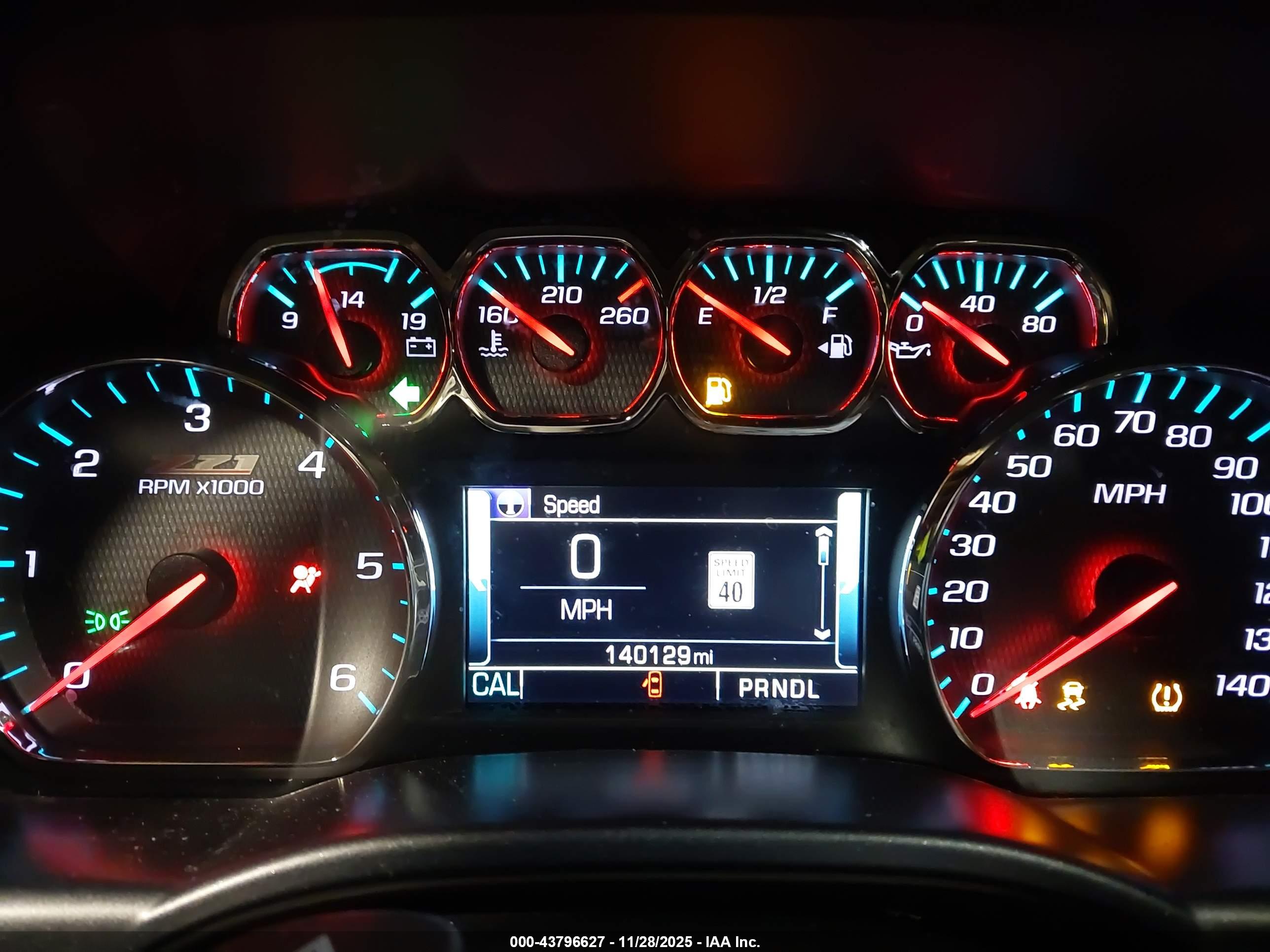 CHEVROLET SILVERADO image 7