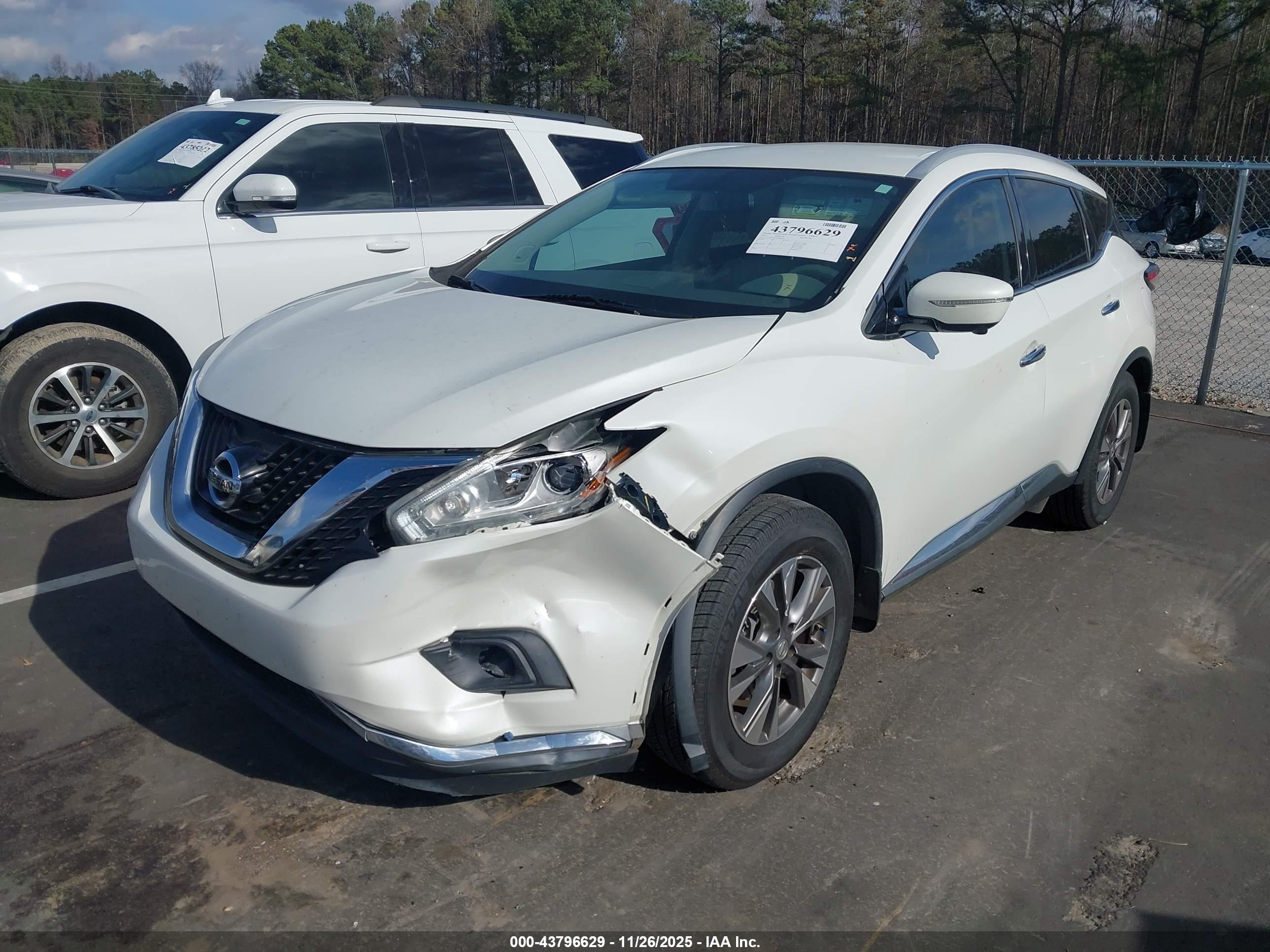 NISSAN MURANO image 2
