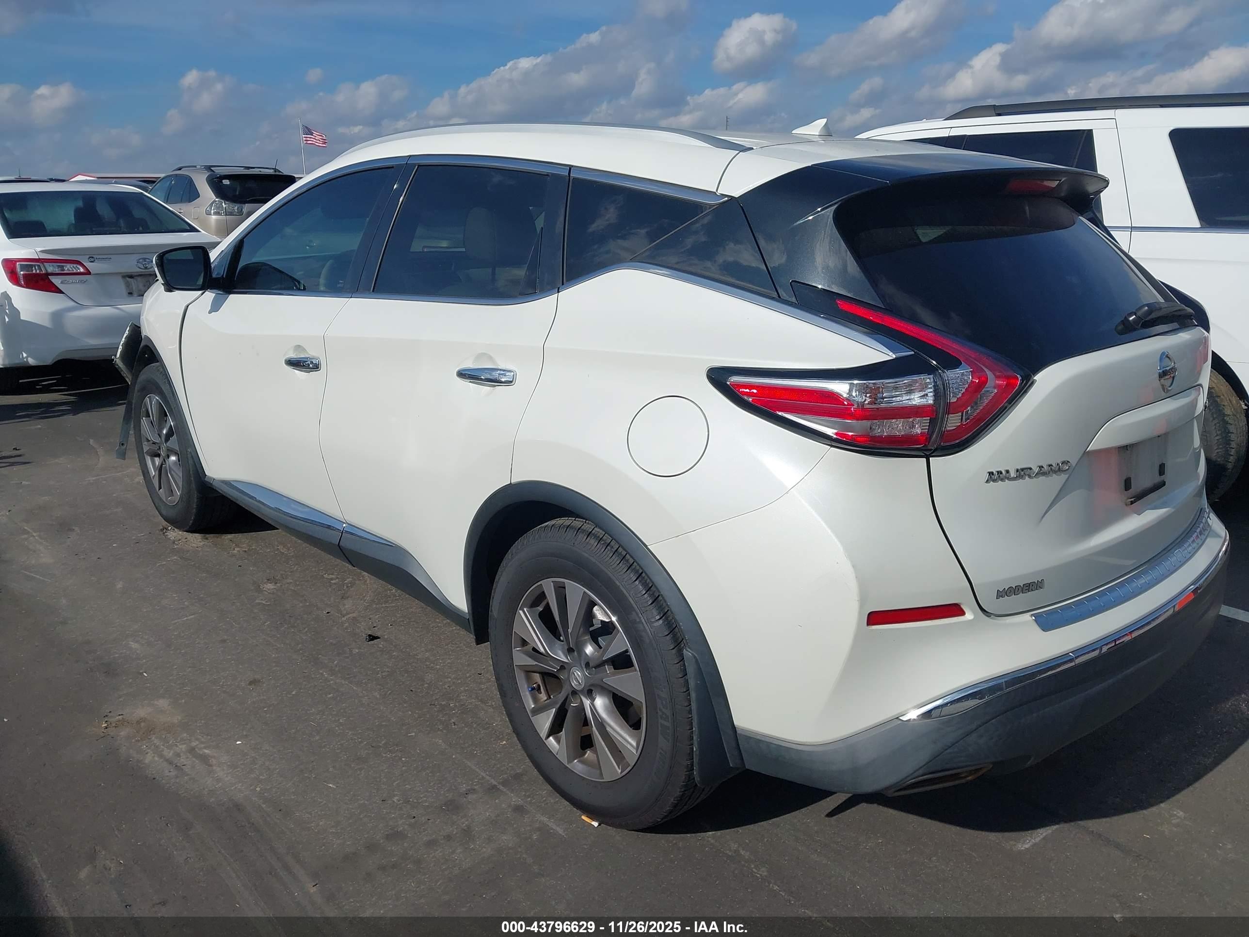 NISSAN MURANO image 3