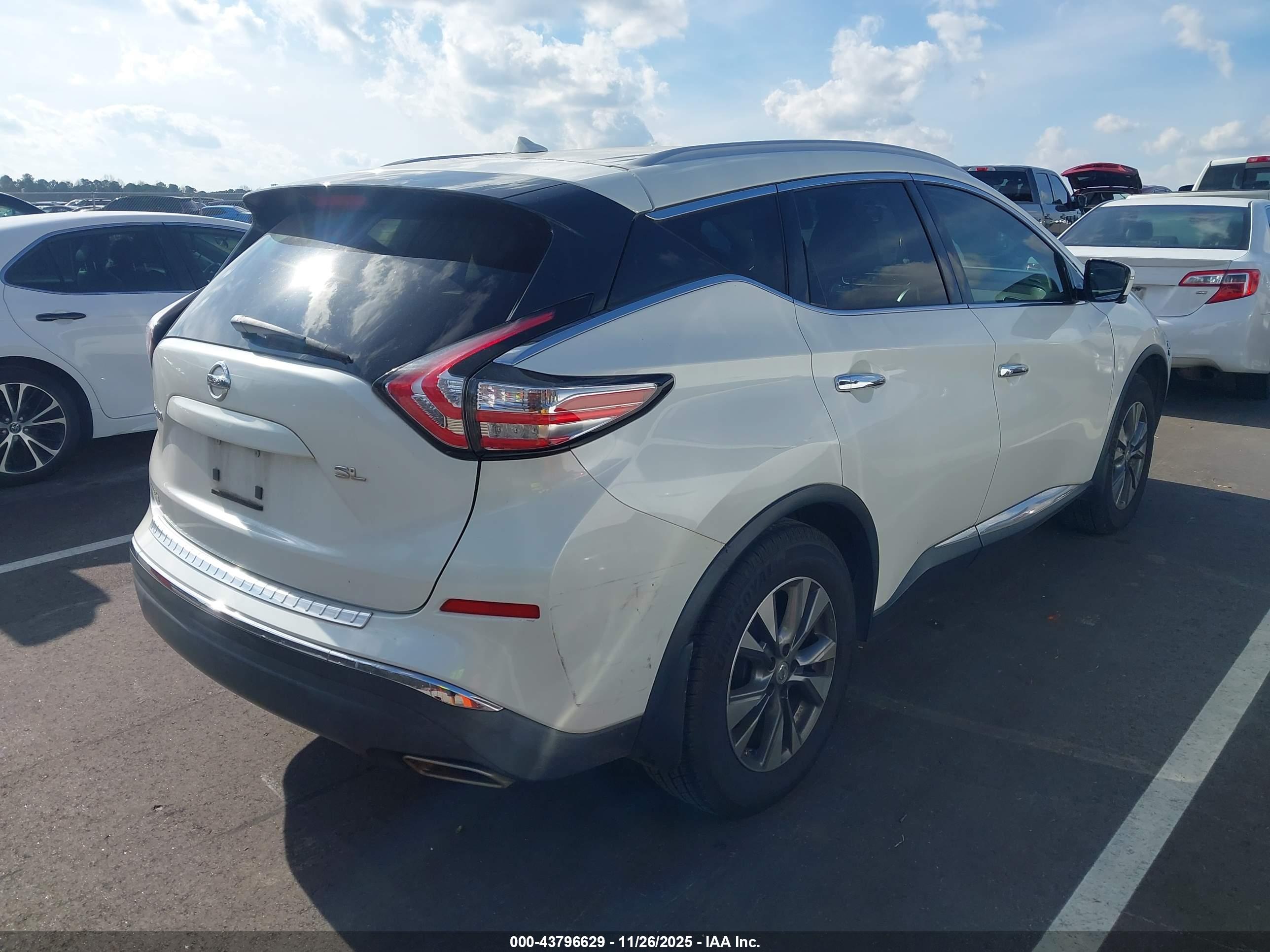 NISSAN MURANO image 4