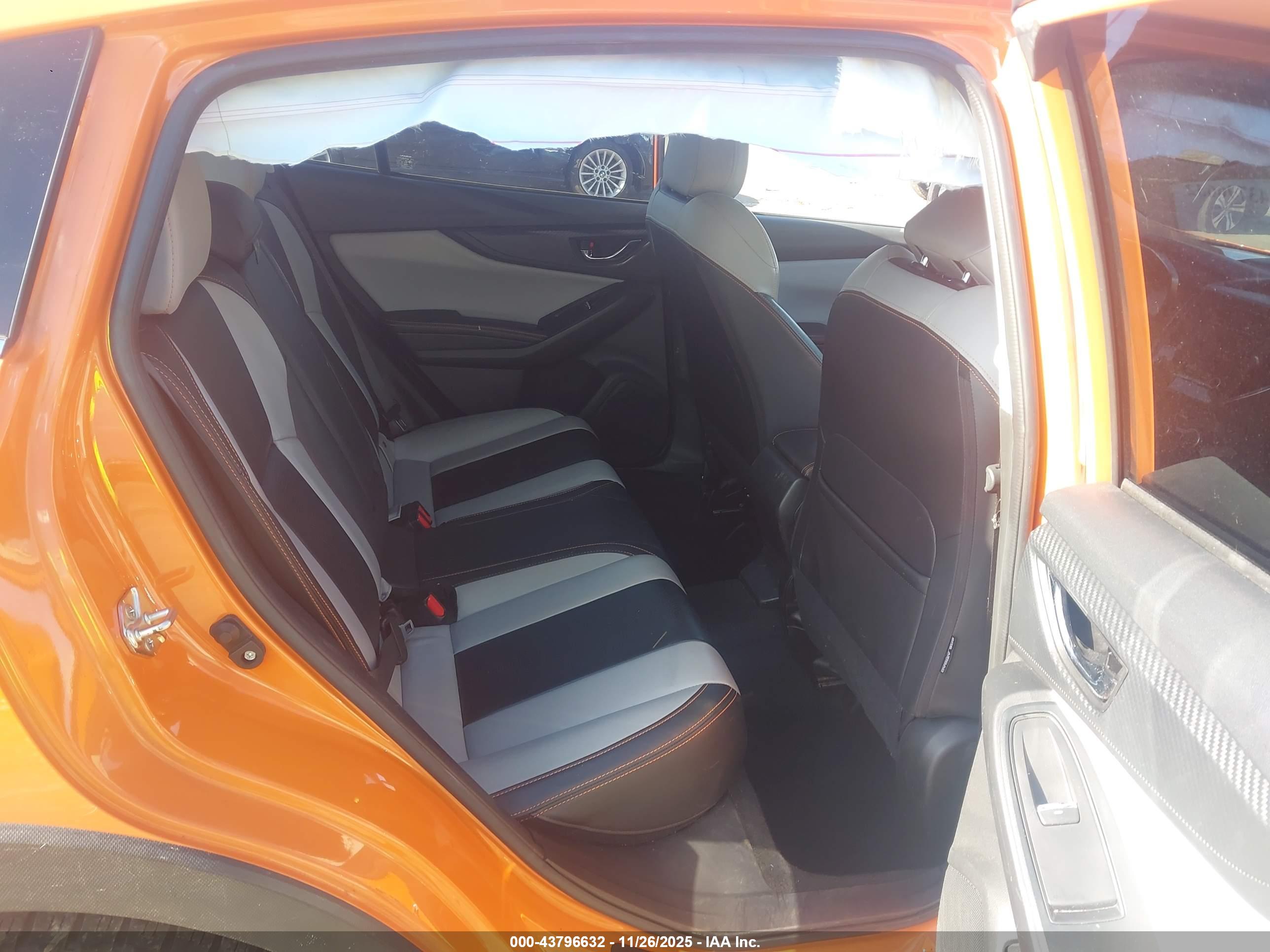 SUBARU CROSSTREK image 8