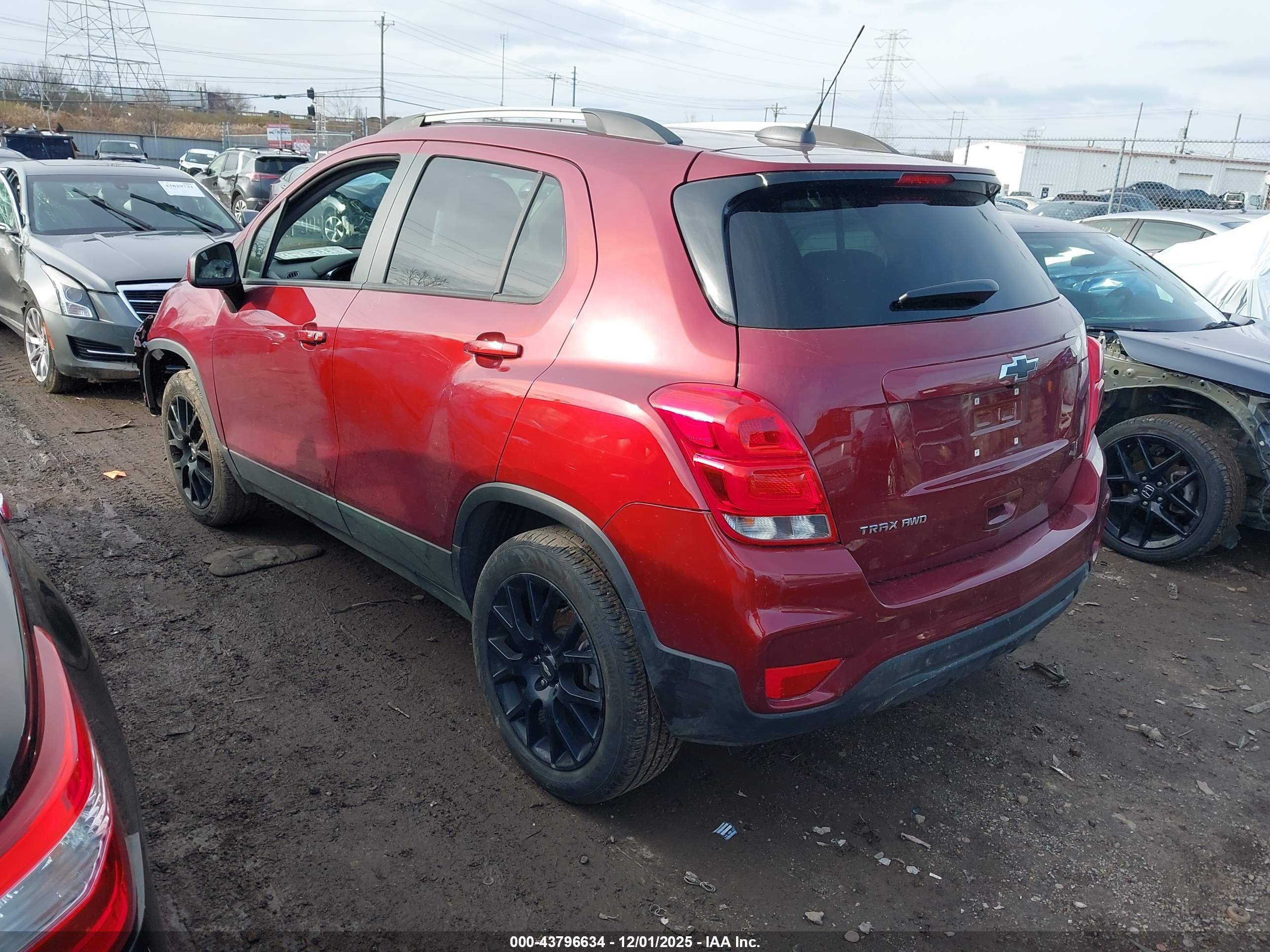CHEVROLET TRAX image 3
