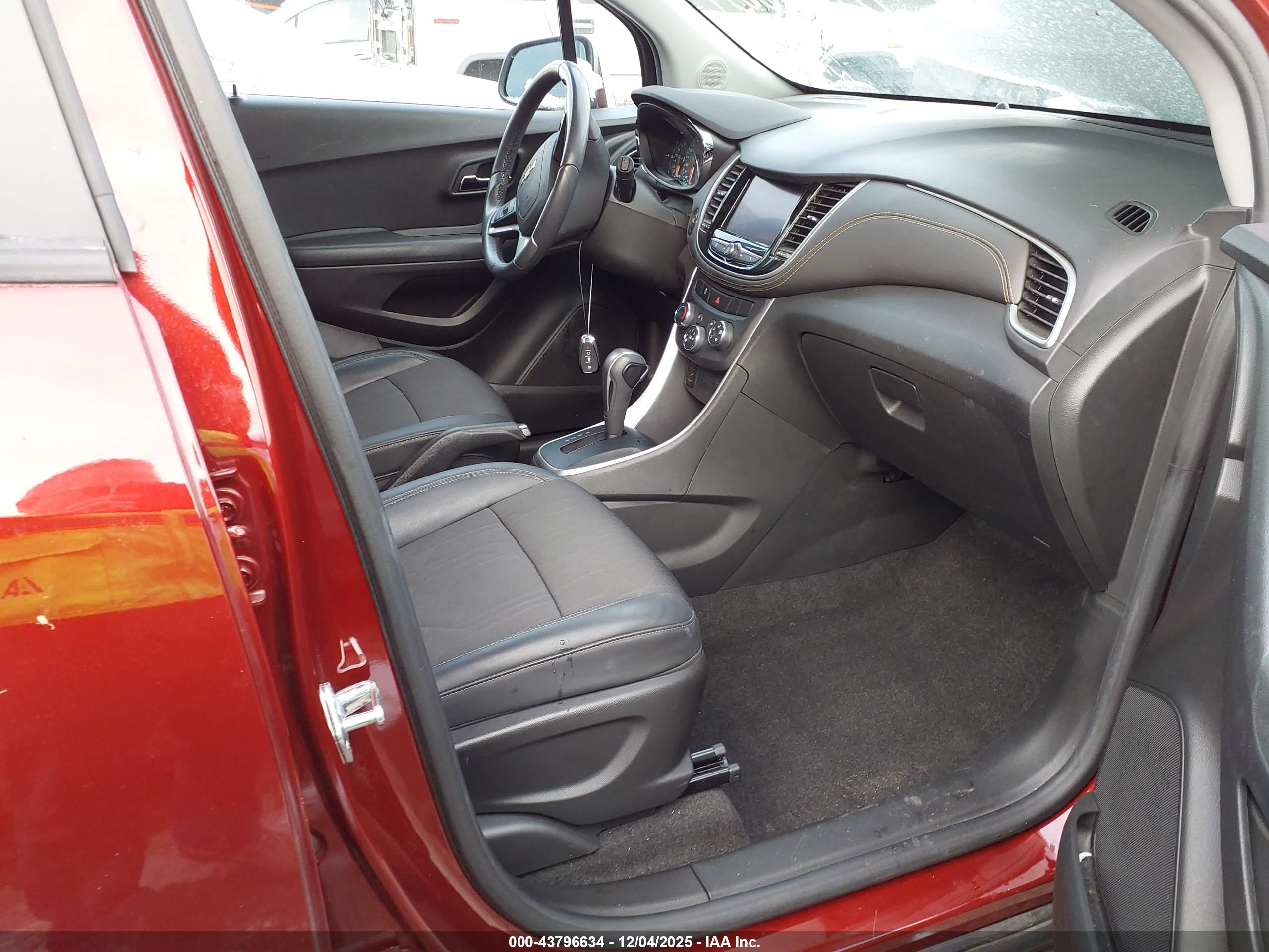CHEVROLET TRAX image 5