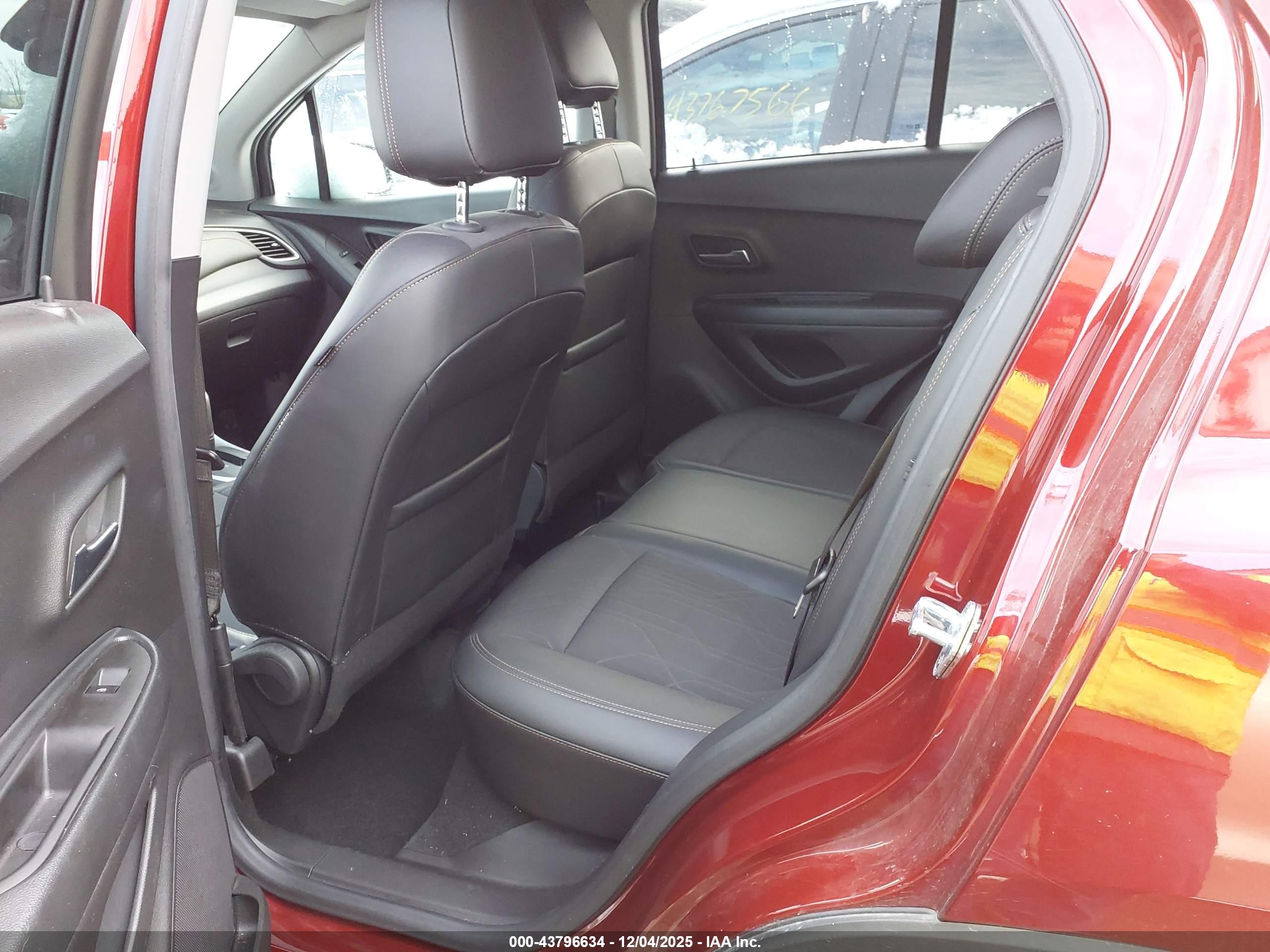 CHEVROLET TRAX image 8