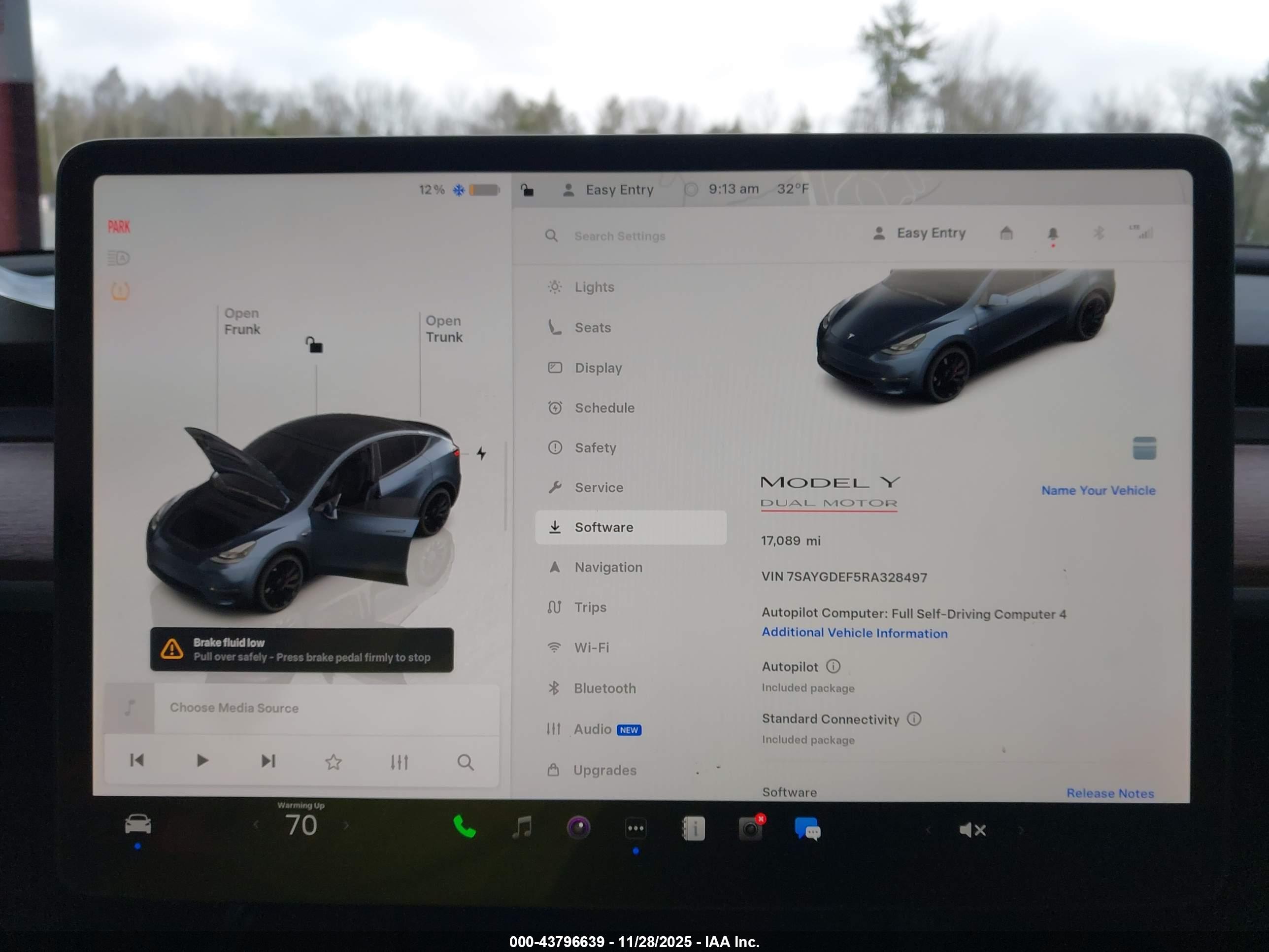 TESLA MODEL image 7