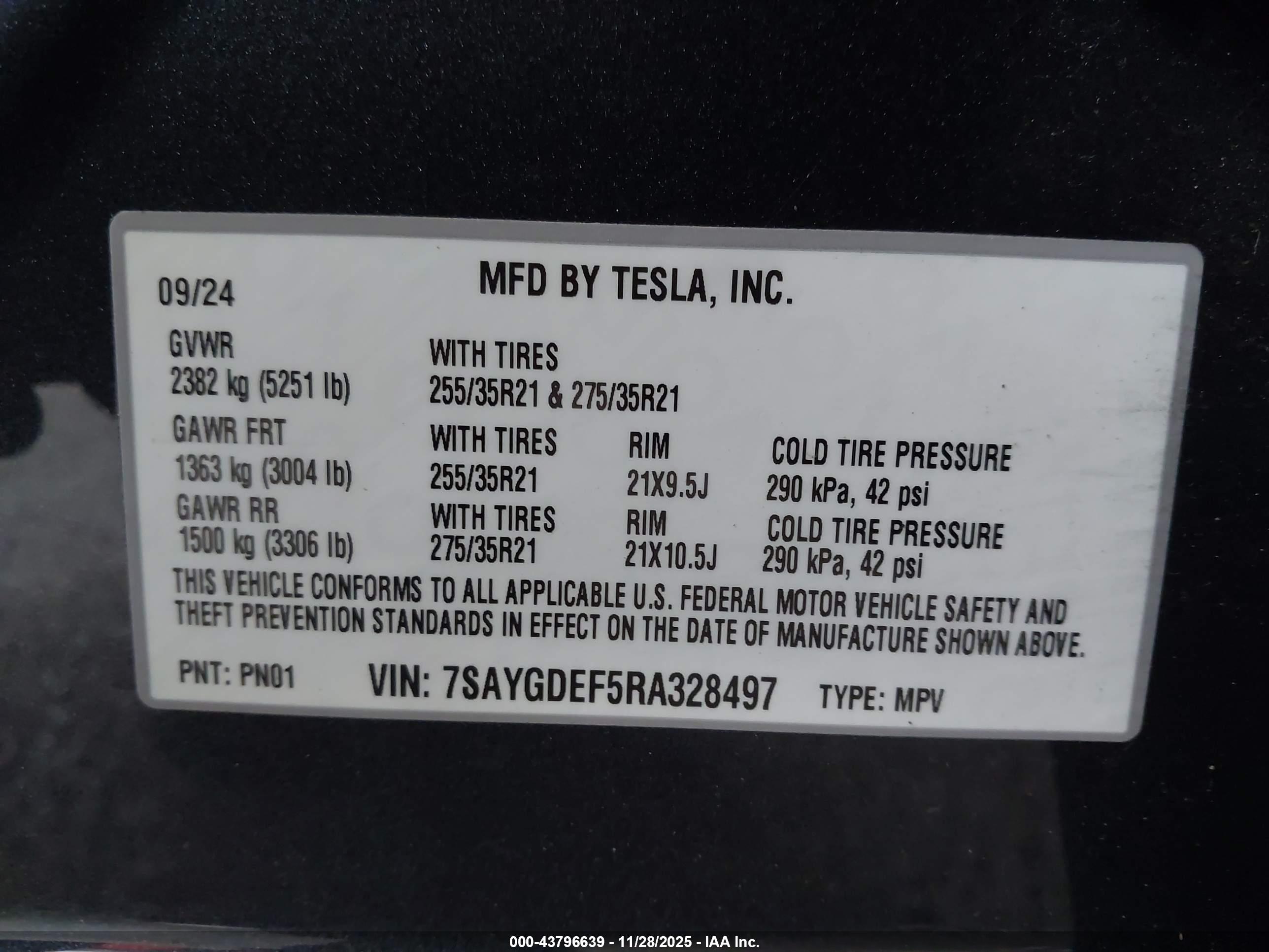 TESLA MODEL image 9