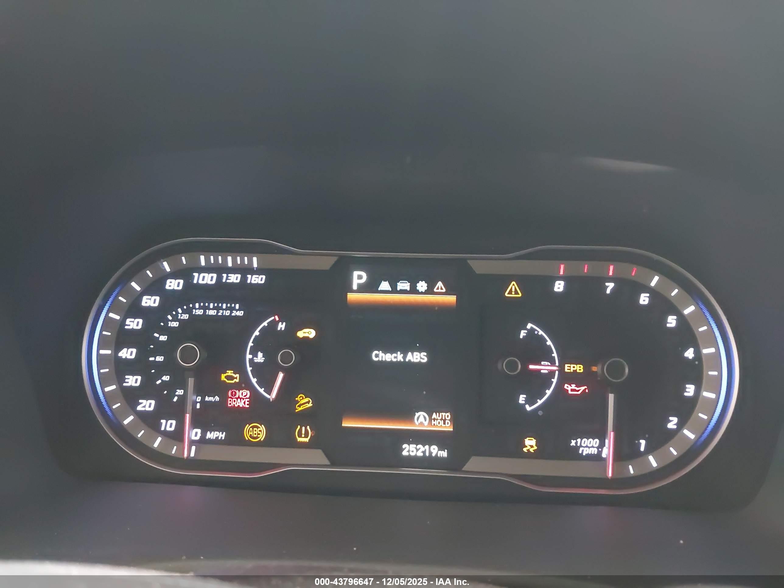 HYUNDAI TUCSON image 7